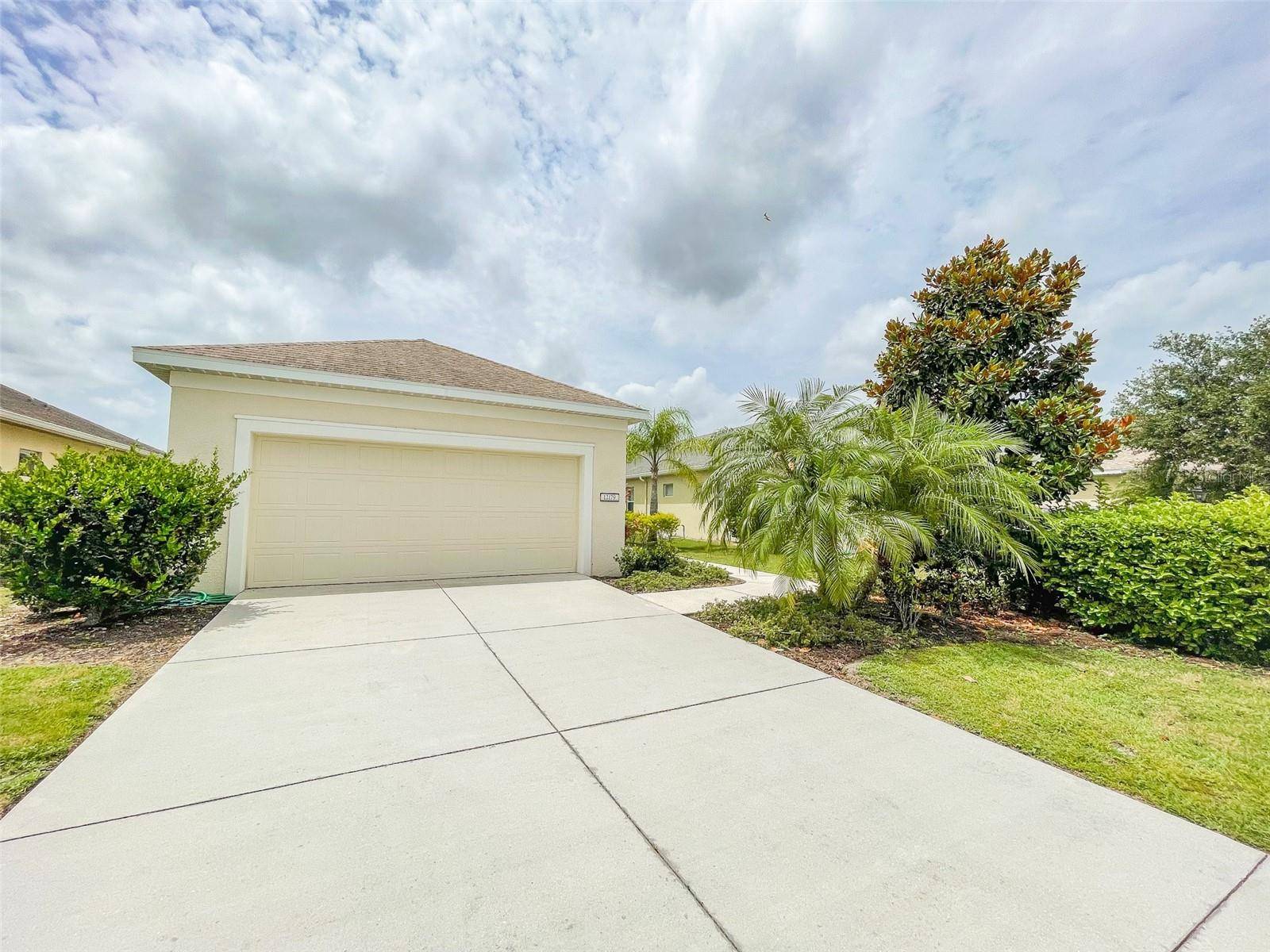 Bradenton, FL 34211,12179 LONGVIEW LAKE CIR