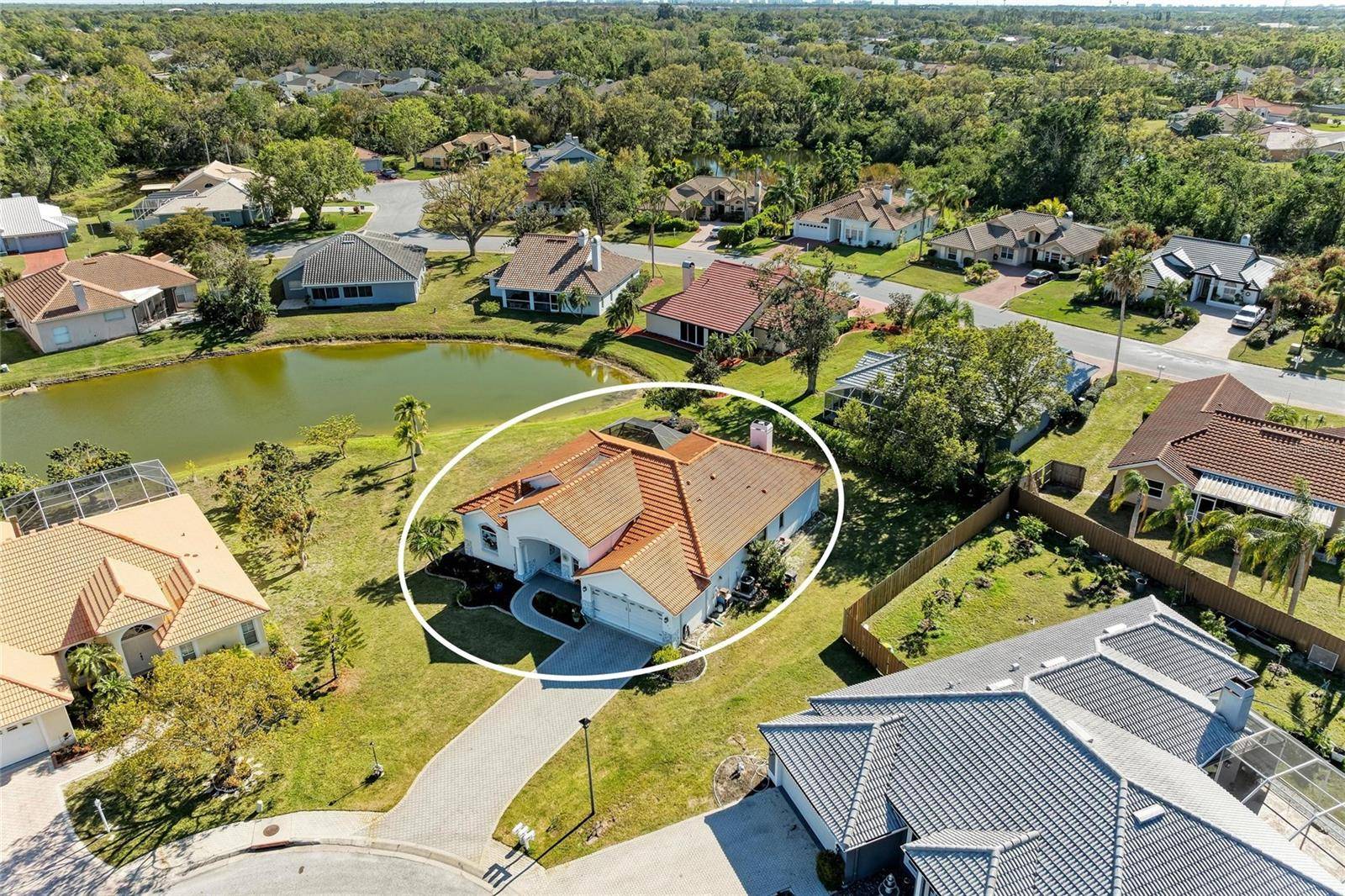 Sarasota, FL 34243,7102 42ND CT E