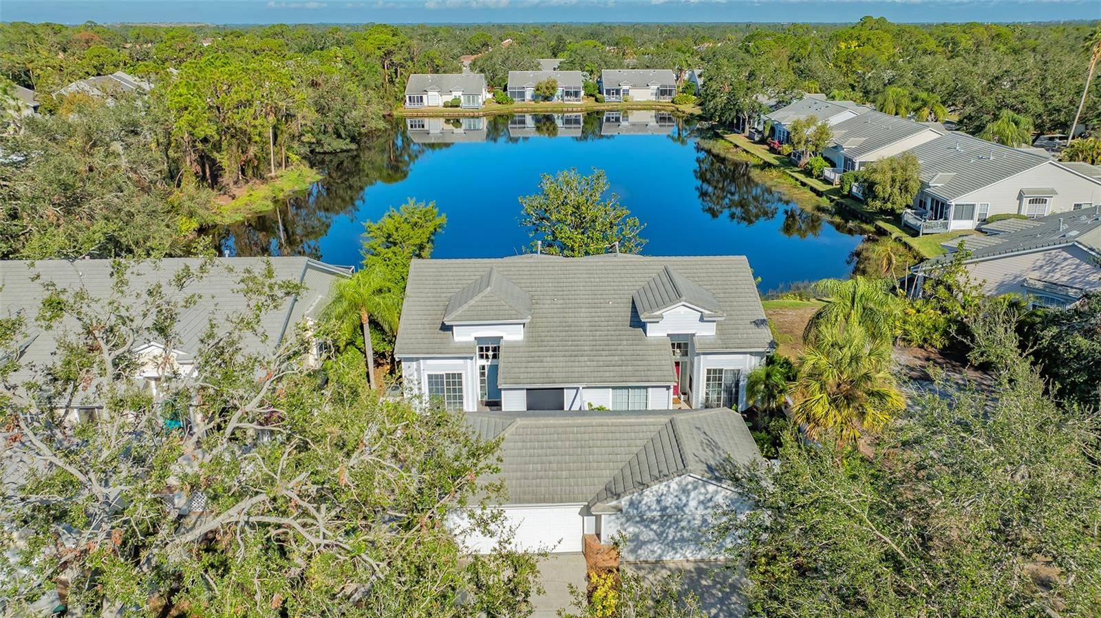 University Park, FL 34201,7742 WHITEBRIDGE GLN