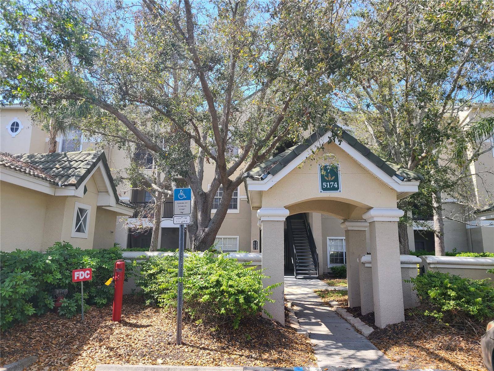 Sarasota, FL 34238,5174 NORTHRIDGE RD #112