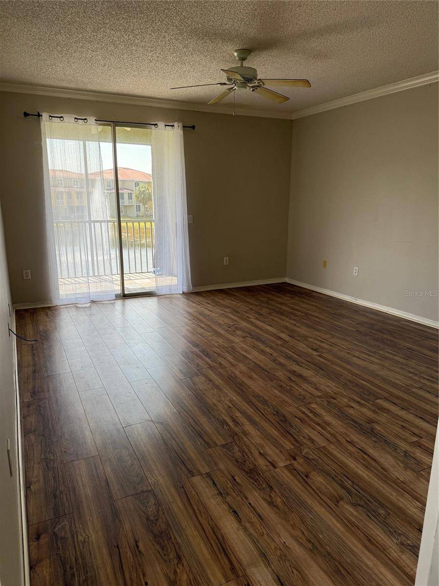 Sarasota, FL 34235,5681 BENTGRASS DR #13-201