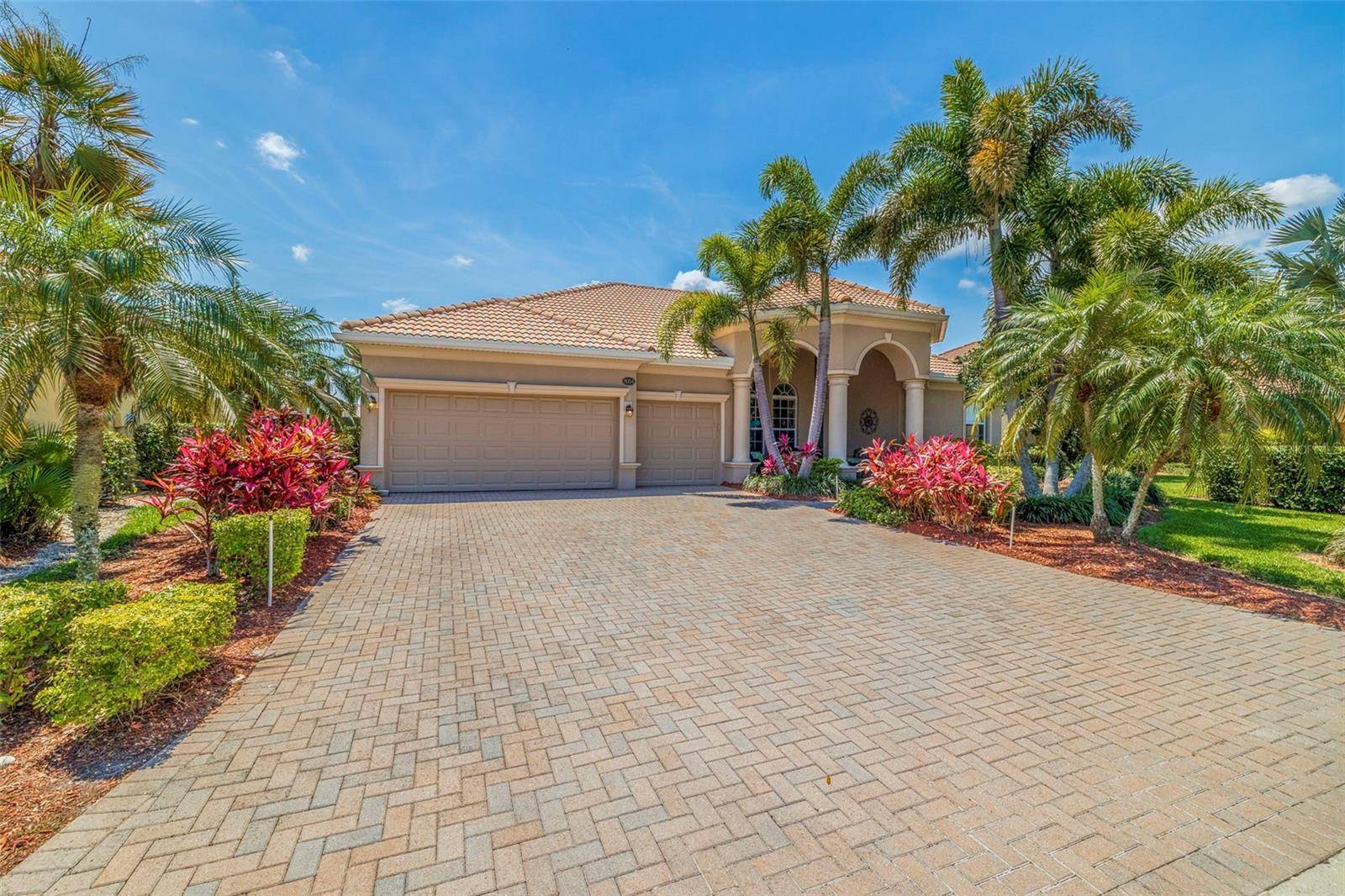 Bradenton, FL 34212,8004 RIVER PRESERVE DR