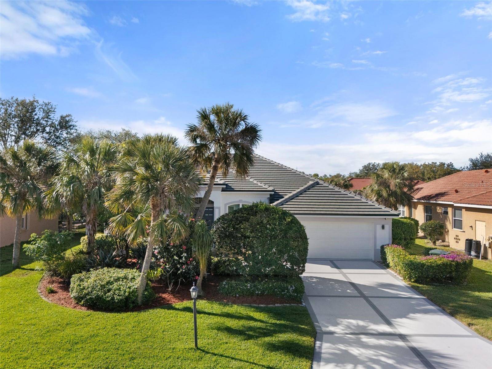 Osprey, FL 34229,826 OAK BRIAR LN