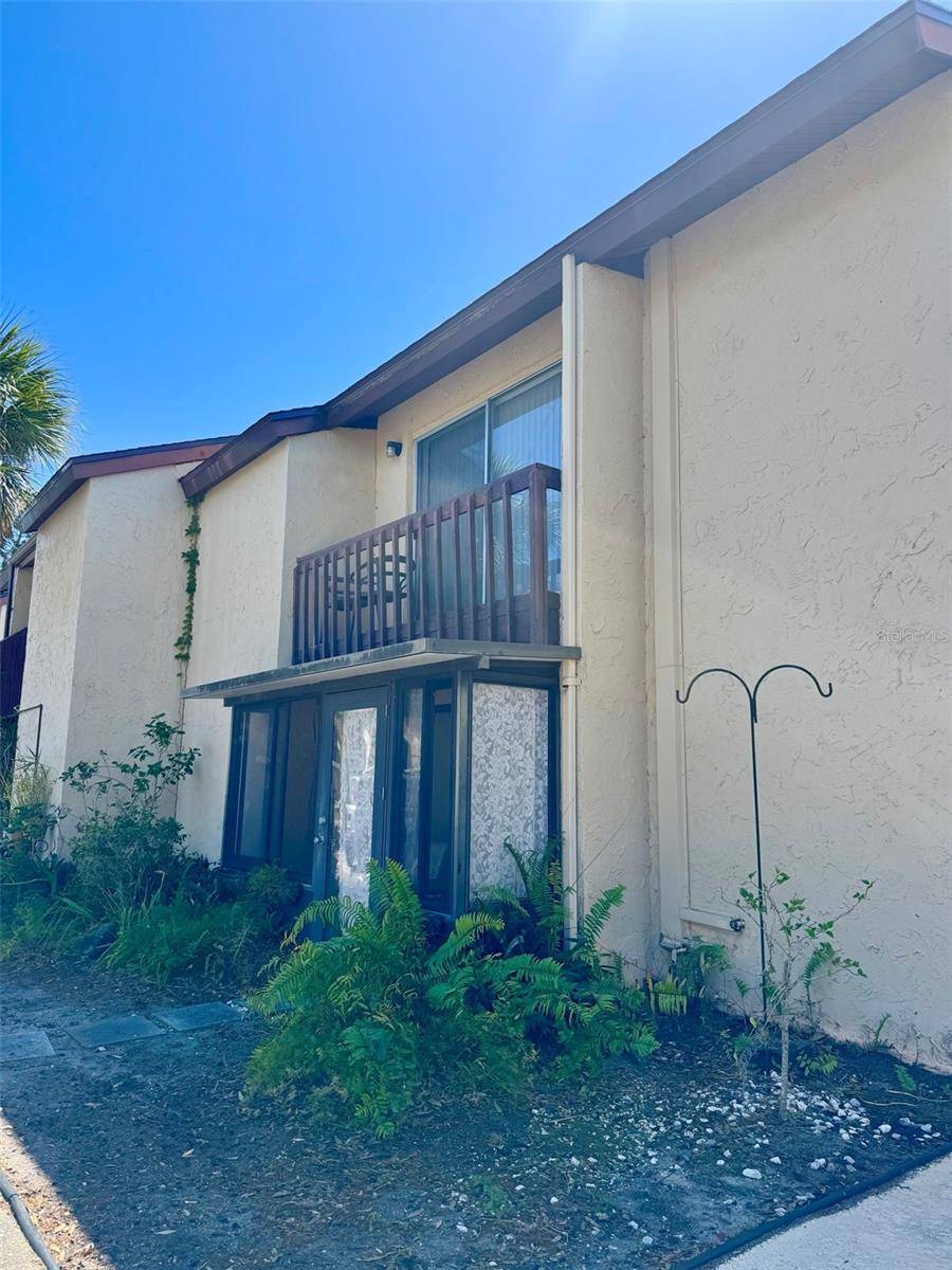 Sarasota, FL 34237,2632 HIDDEN LAKE DR N #E