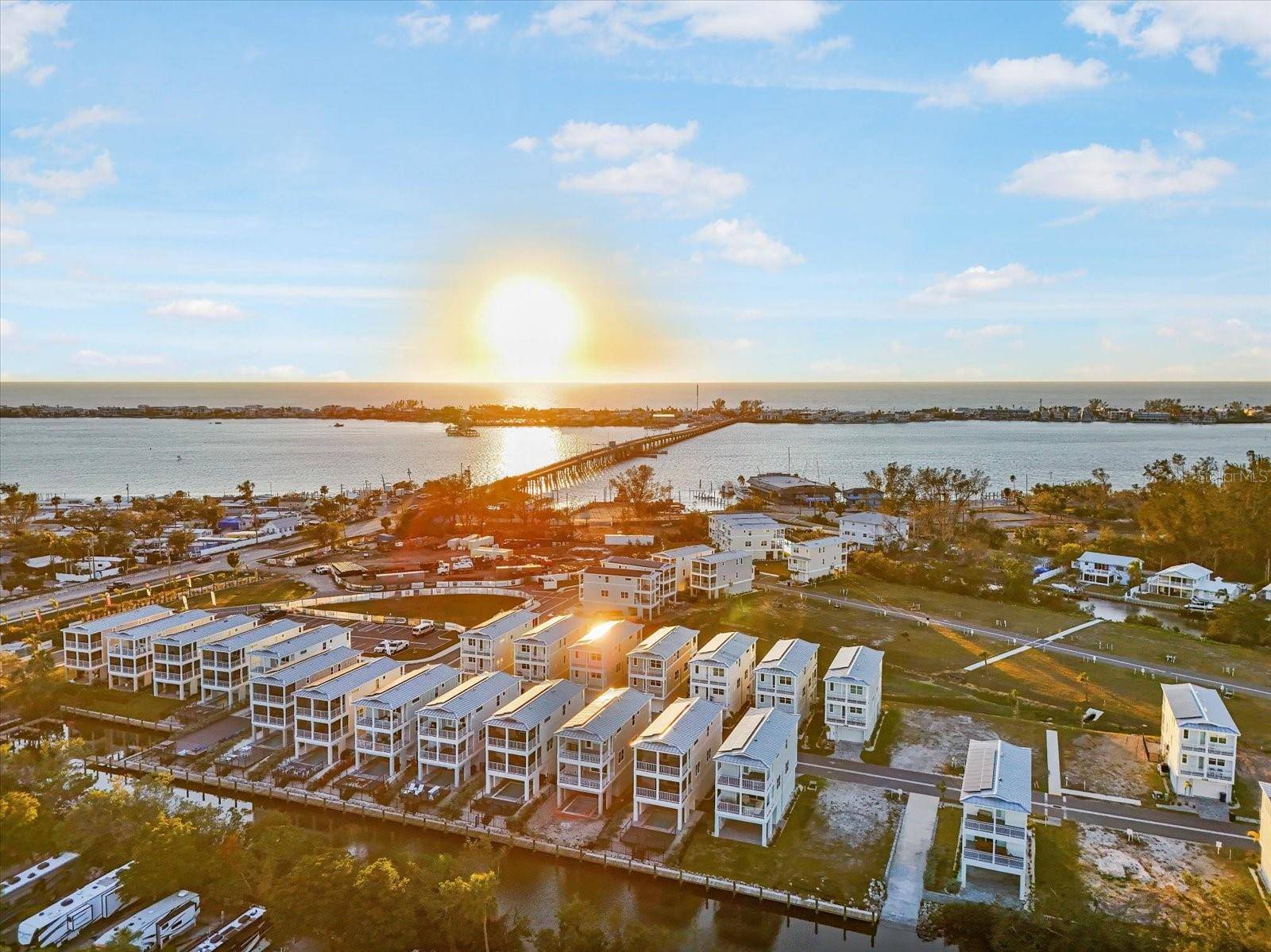 Cortez, FL 34215,4305 MARINA VIEW WAY