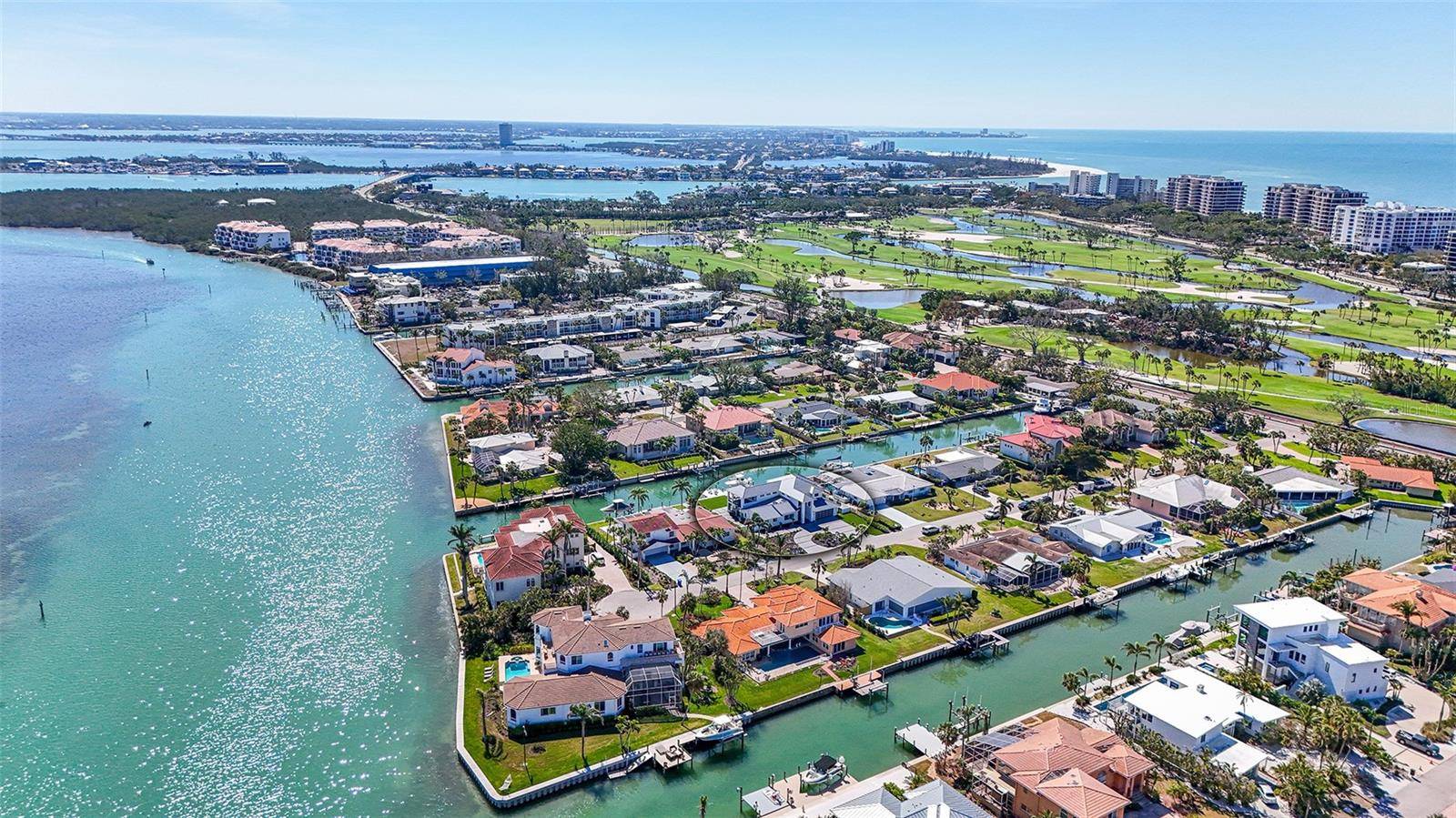 Longboat Key, FL 34228,560 SCHOONER LN