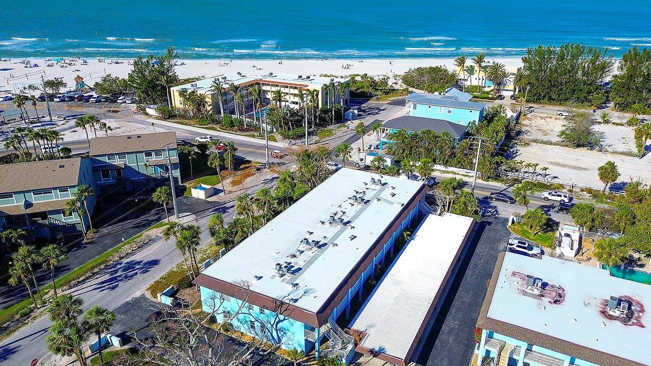 Holmes Beach, FL 34217,4307 GULF DR #202
