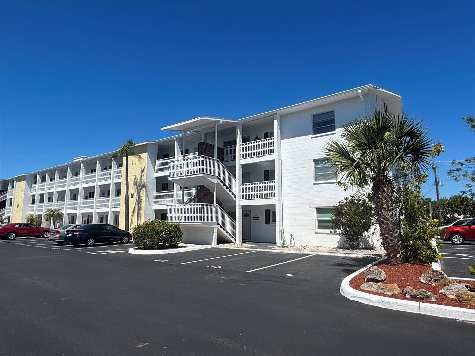 Bradenton, FL 34207,1633 LEISURE DR #37