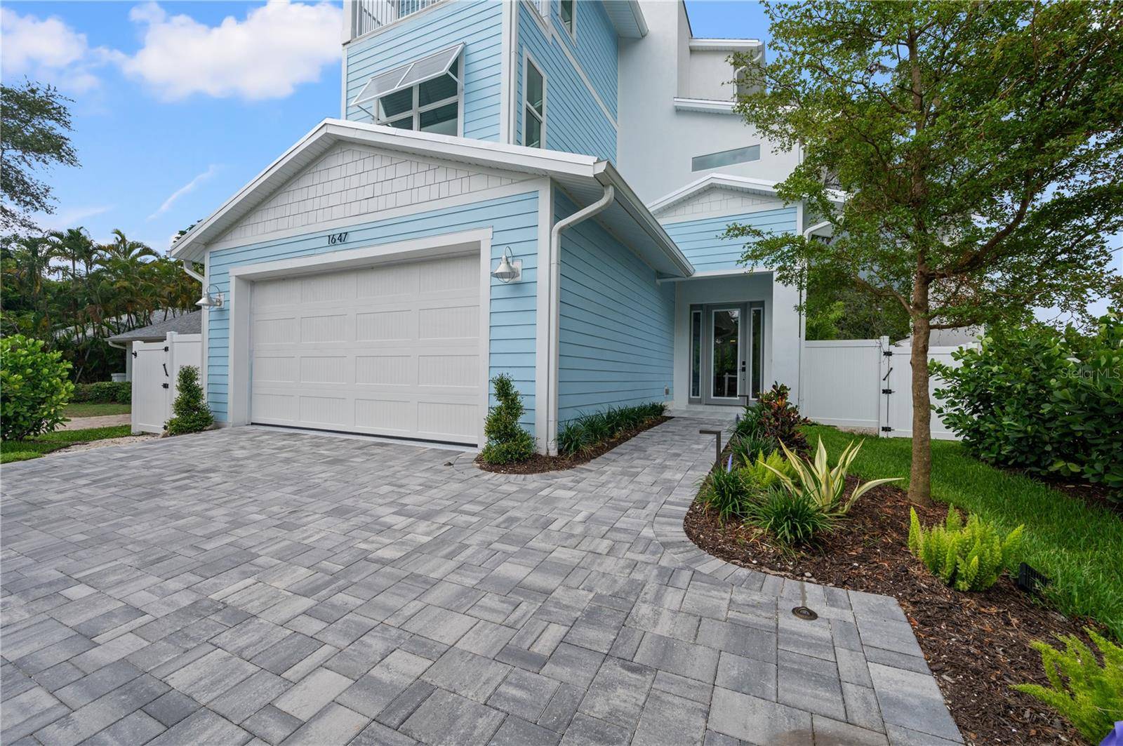 Sarasota, FL 34239,1647 SIESTA DR