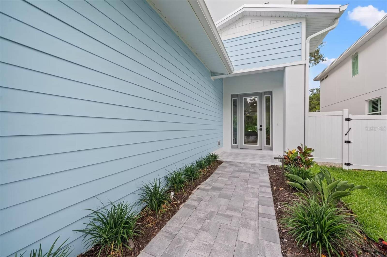 Sarasota, FL 34239,1647 SIESTA DR