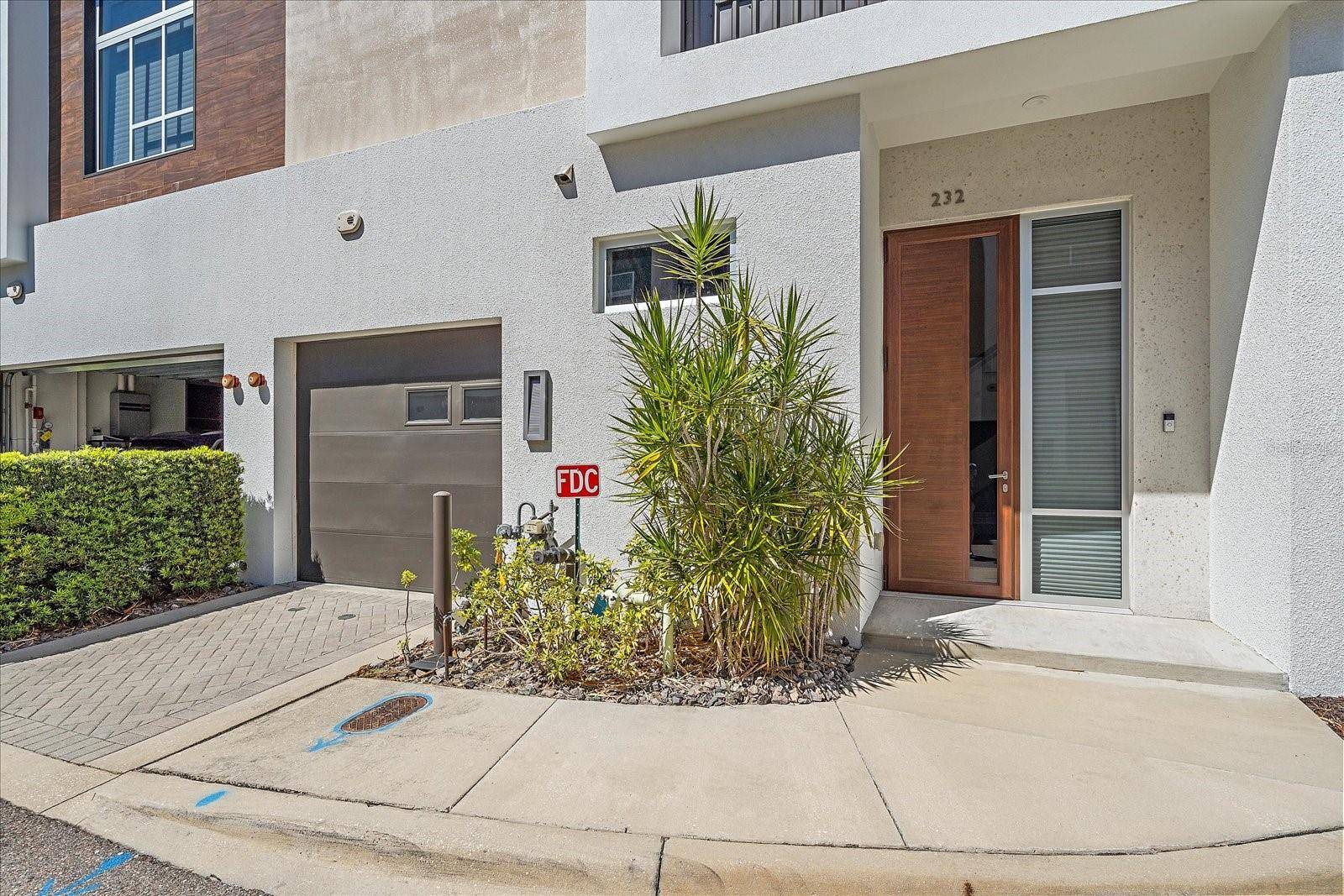 Sarasota, FL 34236,232 COSMOPOLITAN CT