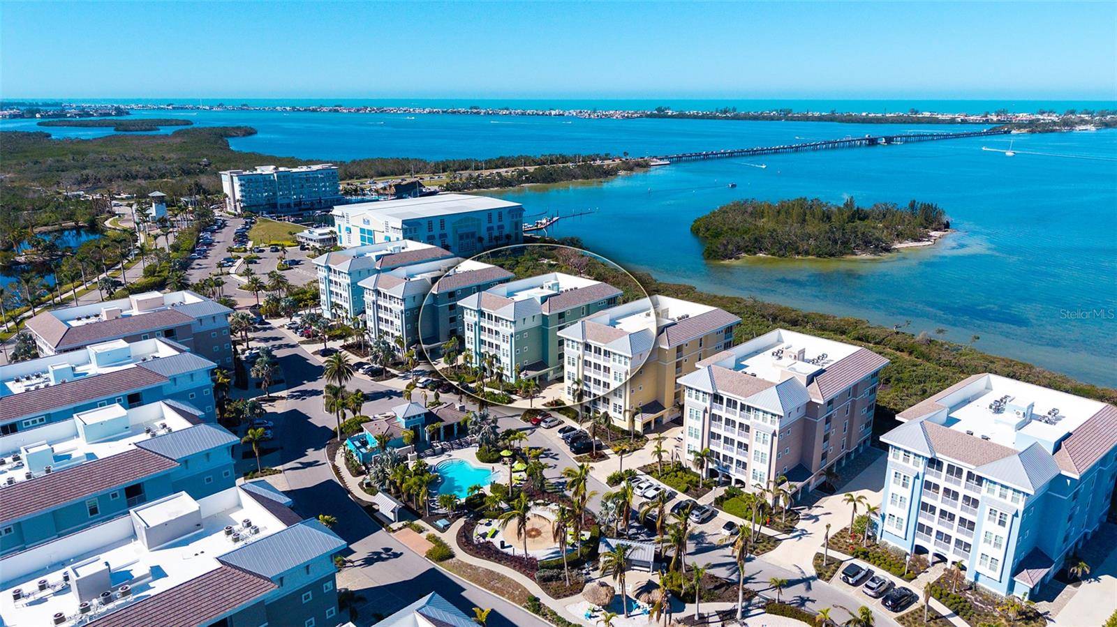Bradenton, FL 34209,388 ARUBA CIR #201
