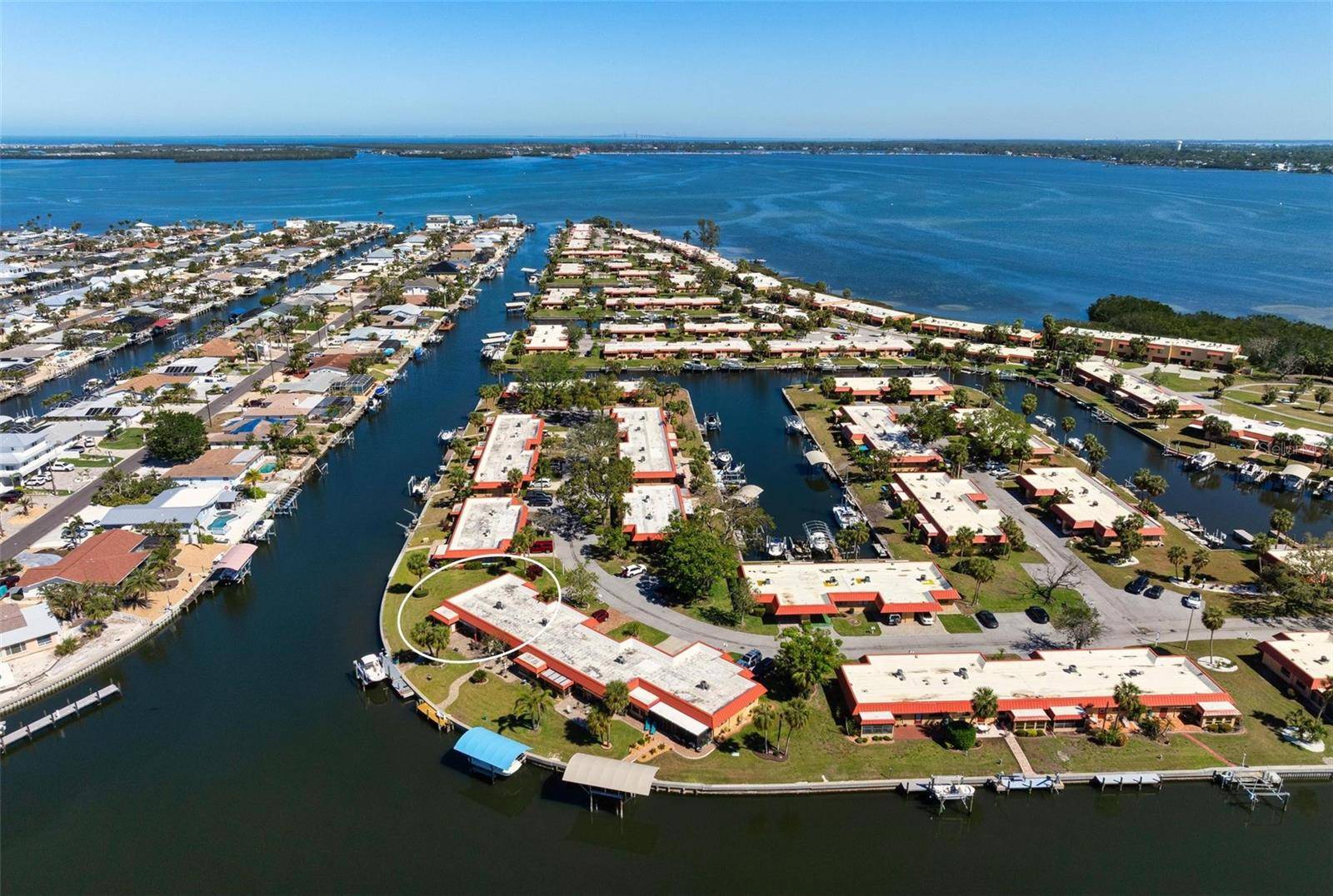 Bradenton, FL 34210,9619 VALENCIA CV