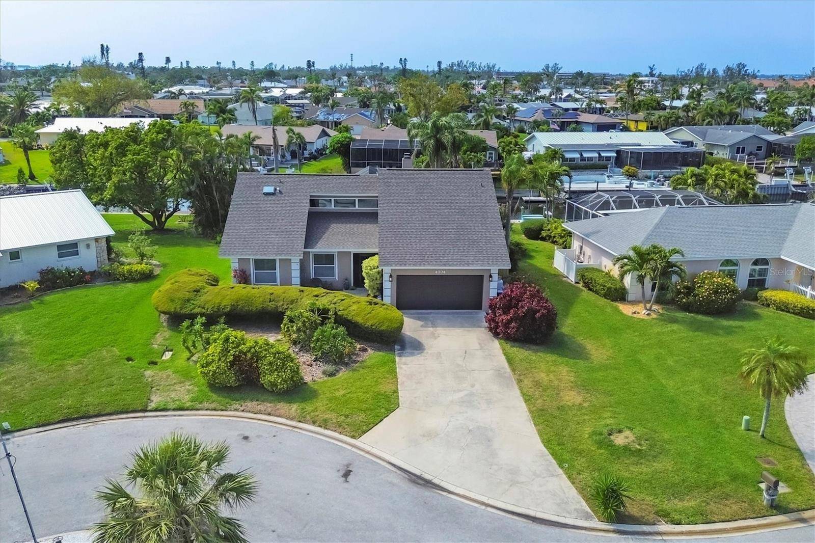 Bradenton, FL 34210,4704 CORAL LAKE DR