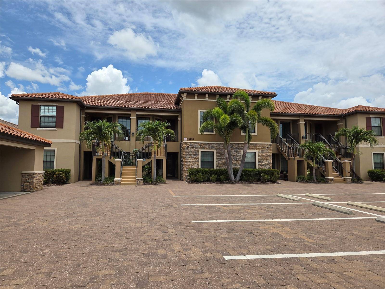 Bradenton, FL 34211,13703 MESSINA LOOP #202