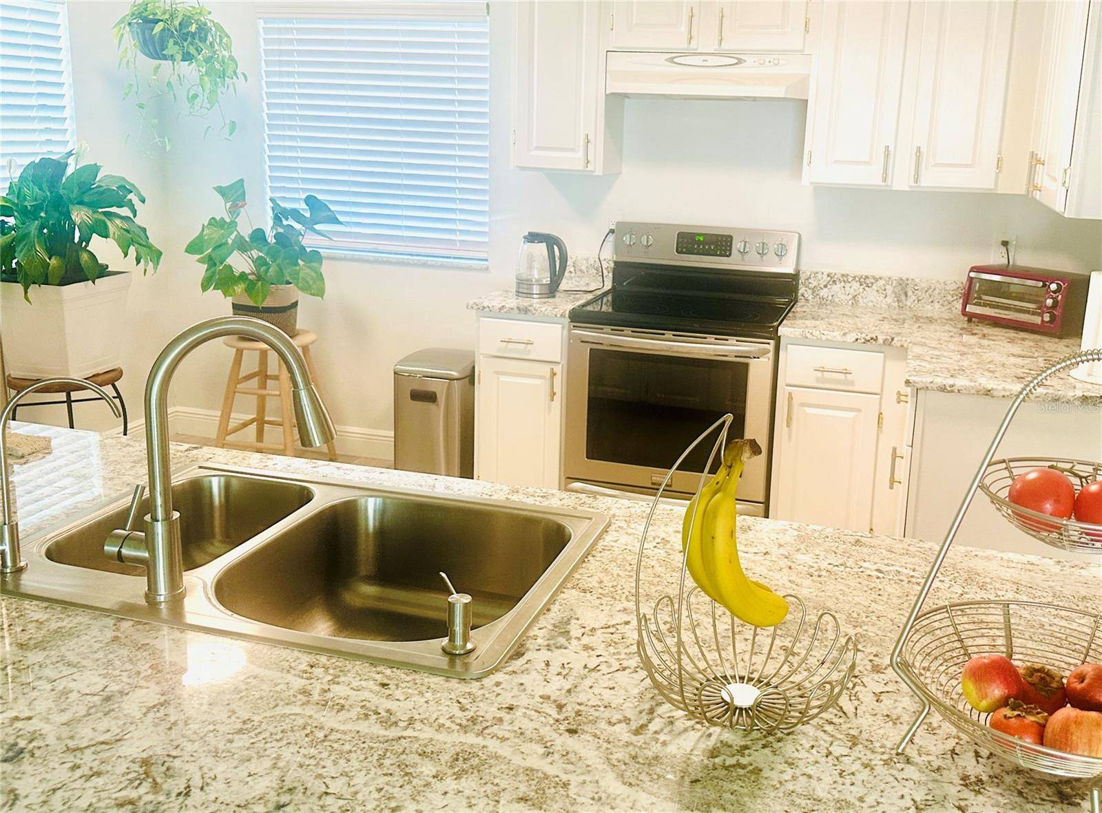 Sarasota, FL 34234,5061 BARRINGTON CIR #1302
