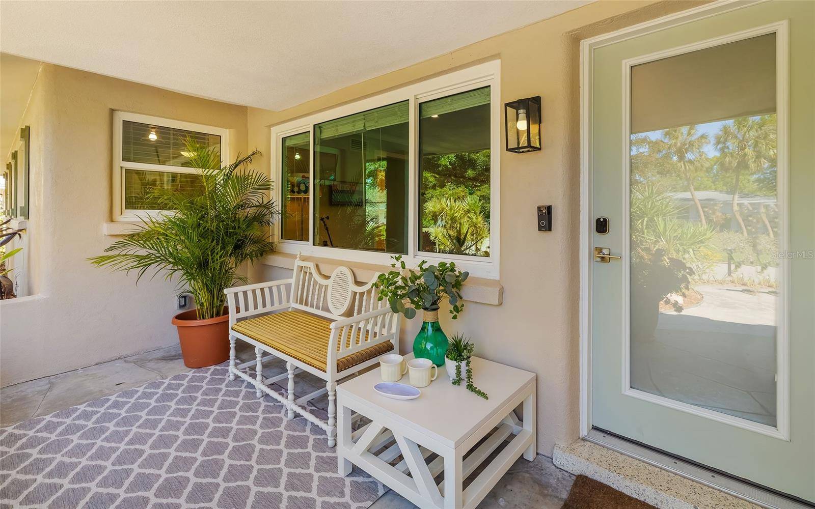 Sarasota, FL 34239,2610 JEFFERSON CIR