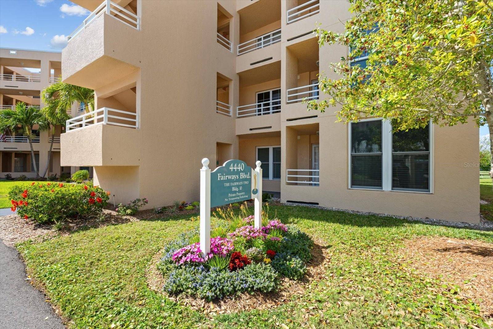 Bradenton, FL 34209,4440 FAIRWAYS BLVD #210
