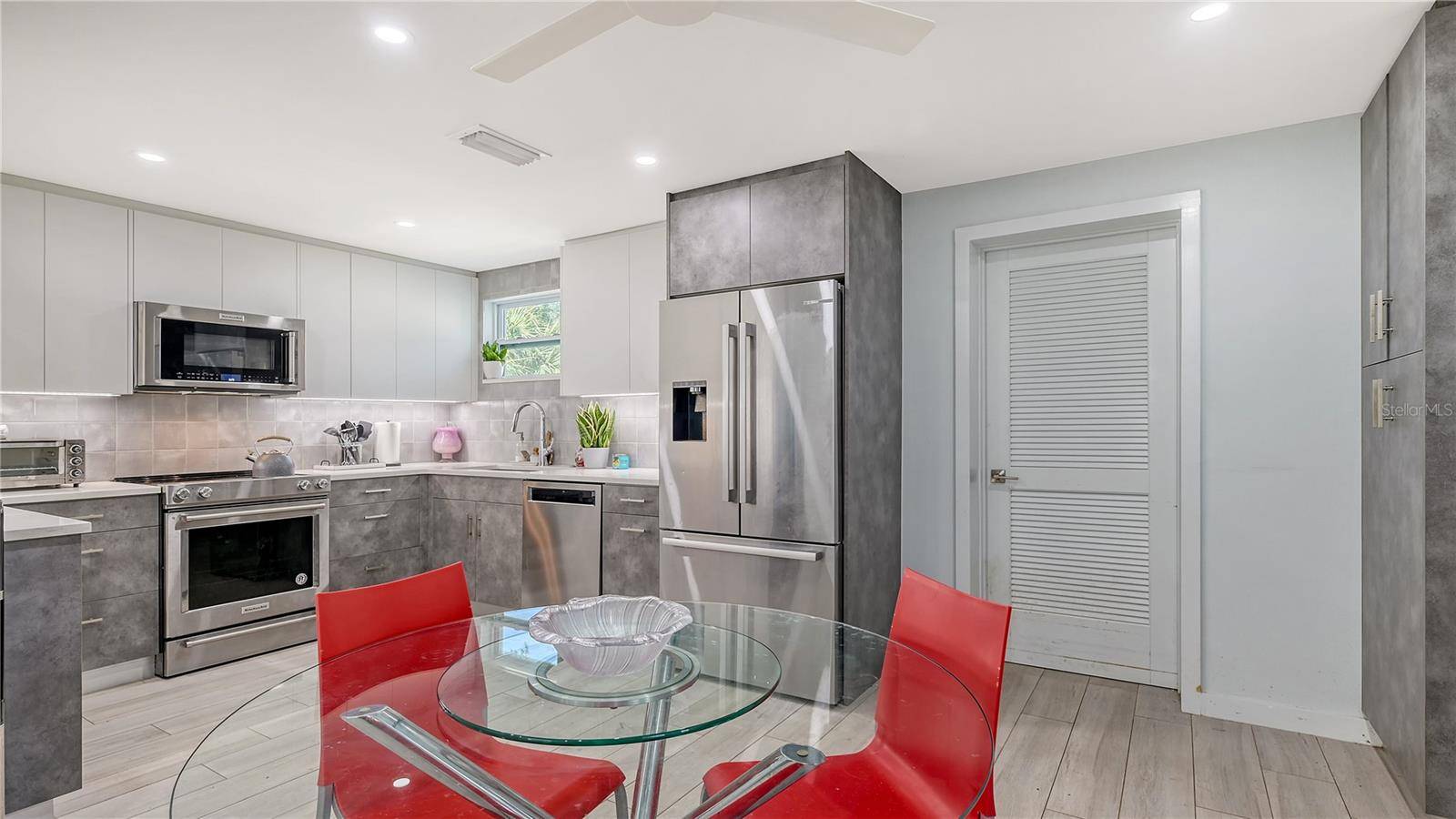 Sarasota, FL 34236,1765 7TH ST