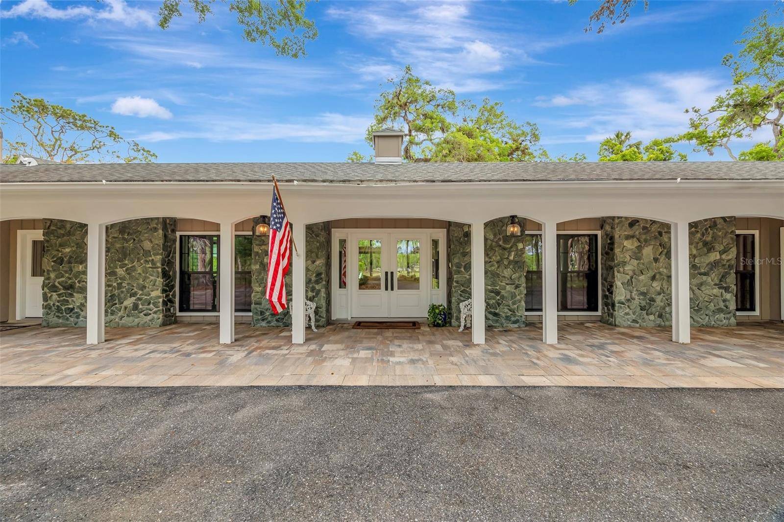 Sarasota, FL 34240,1240 FOX CREEK DR