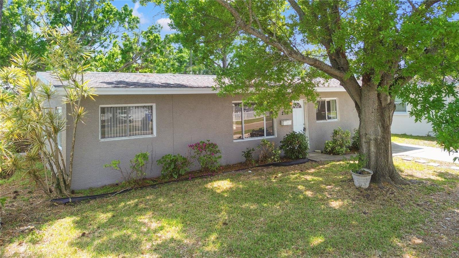 St Petersburg, FL 33702,218 80TH AVE N
