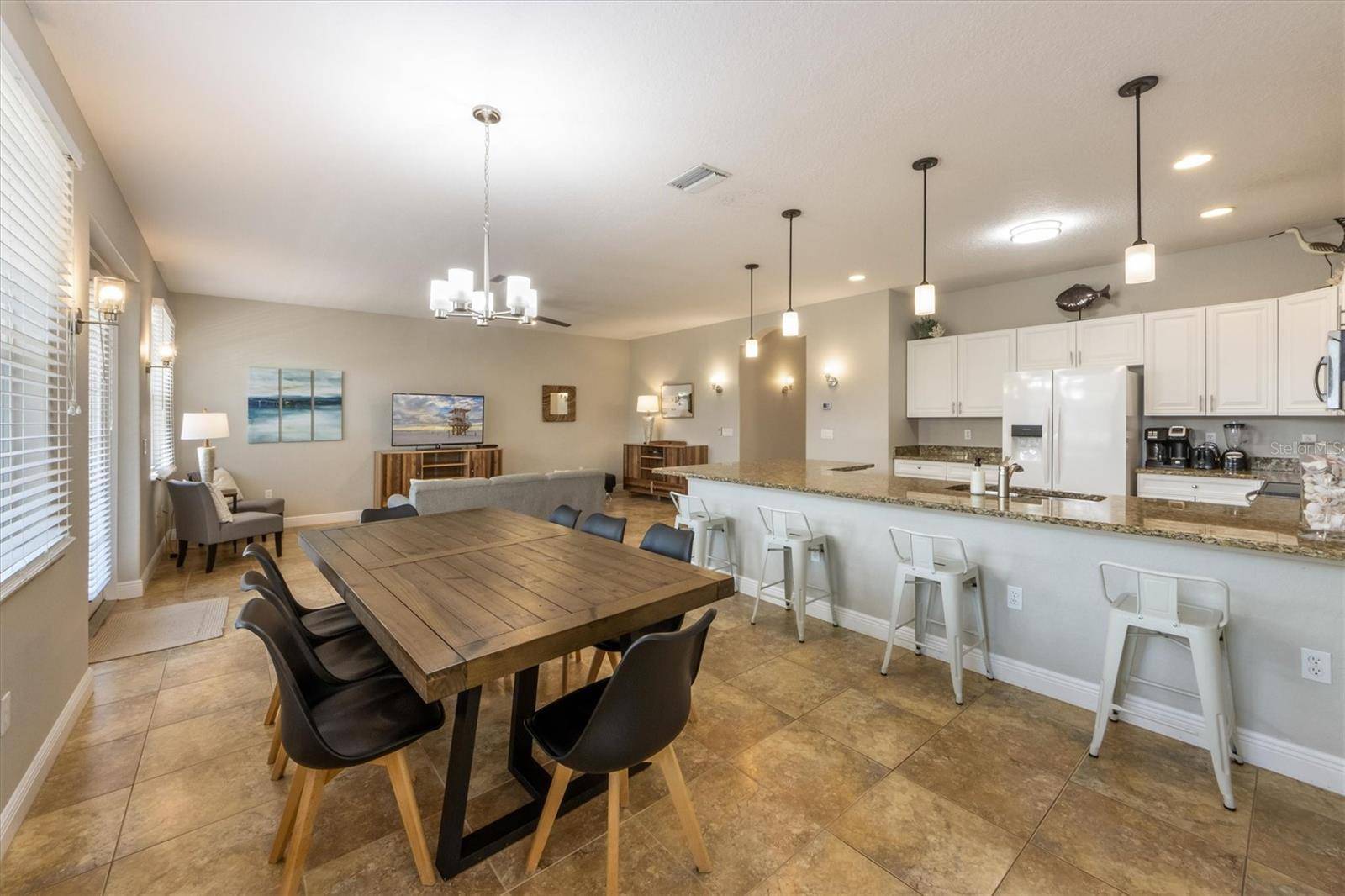 Bradenton Beach, FL 34217,2309 AVENUE C #100