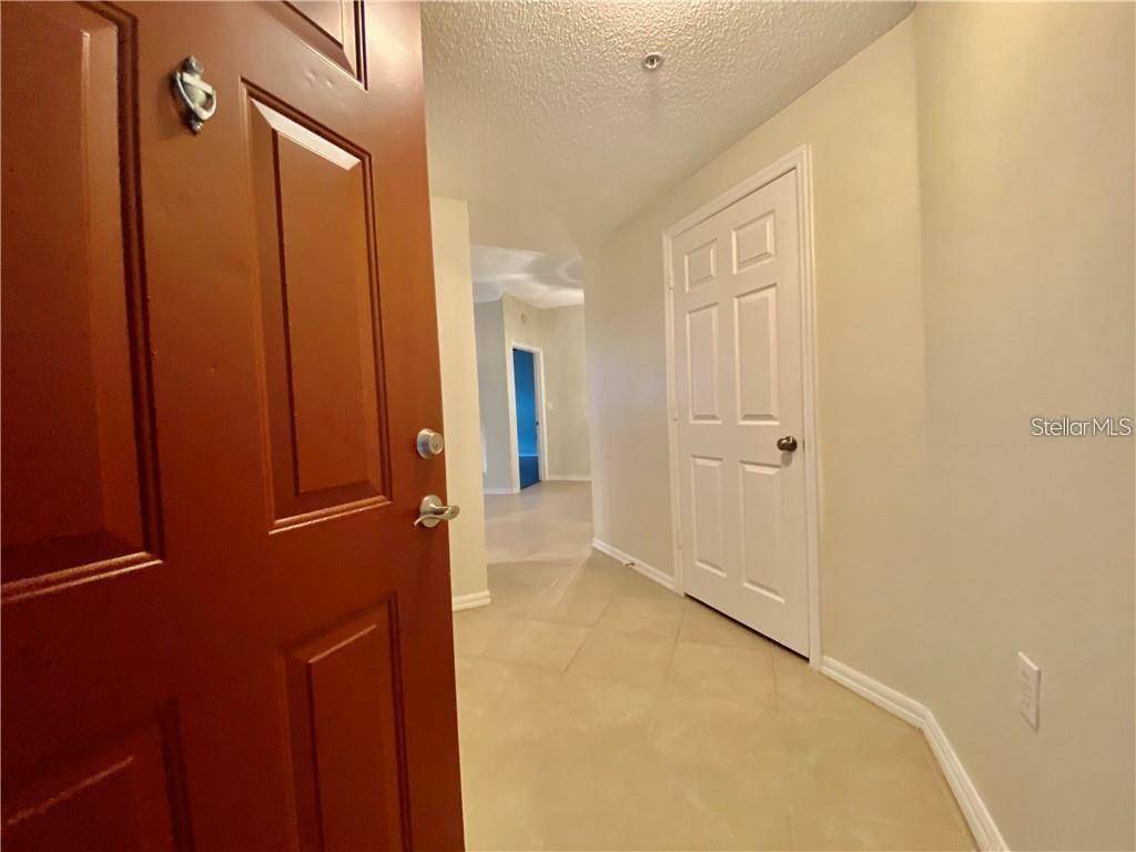 Sarasota, FL 34235,5655 BENTGRASS DR #9-111