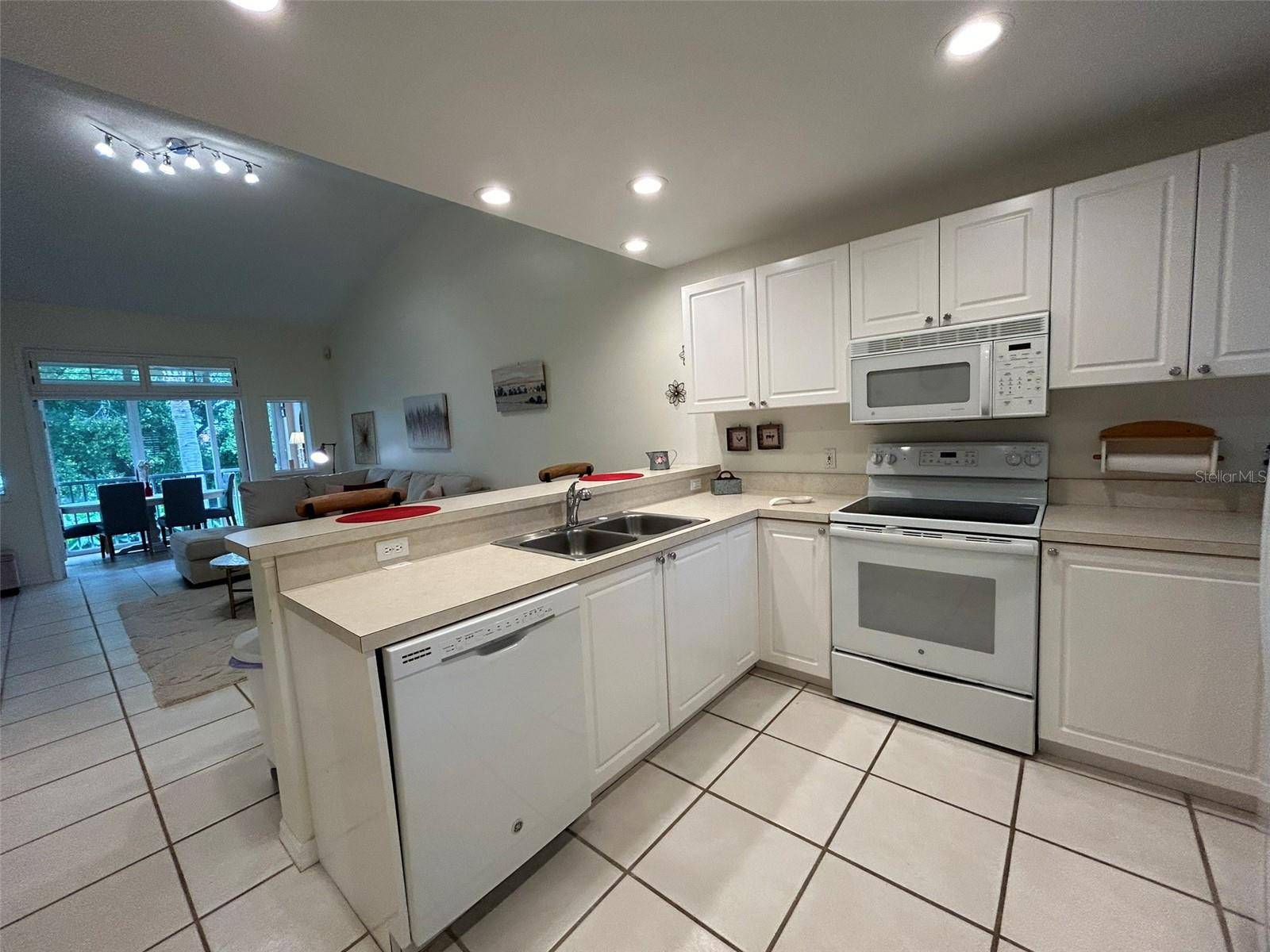 Bradenton, FL 34210,3605 54TH DR W #203