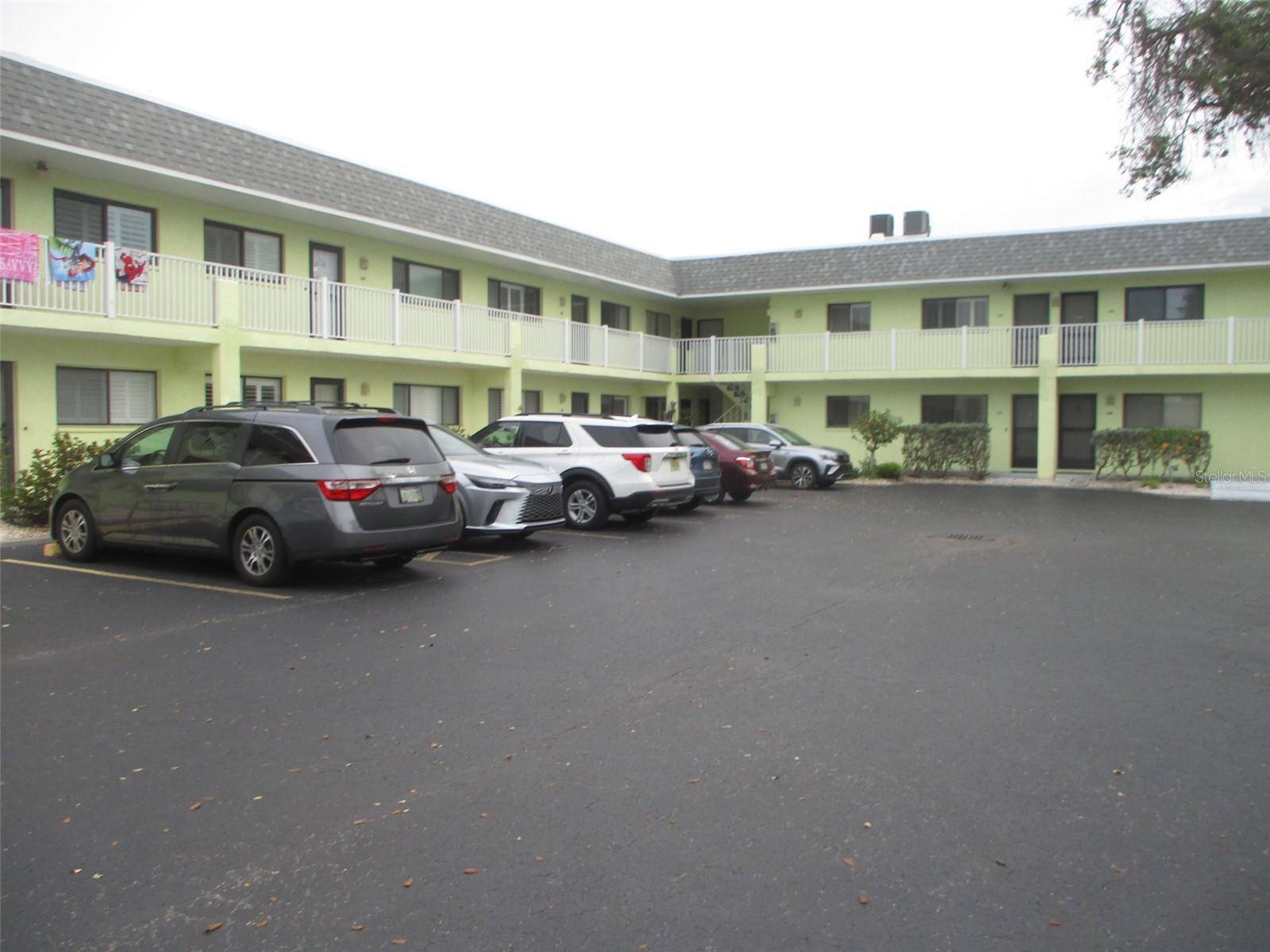 Sarasota, FL 34242,6703 MIDNIGHT PASS RD #116