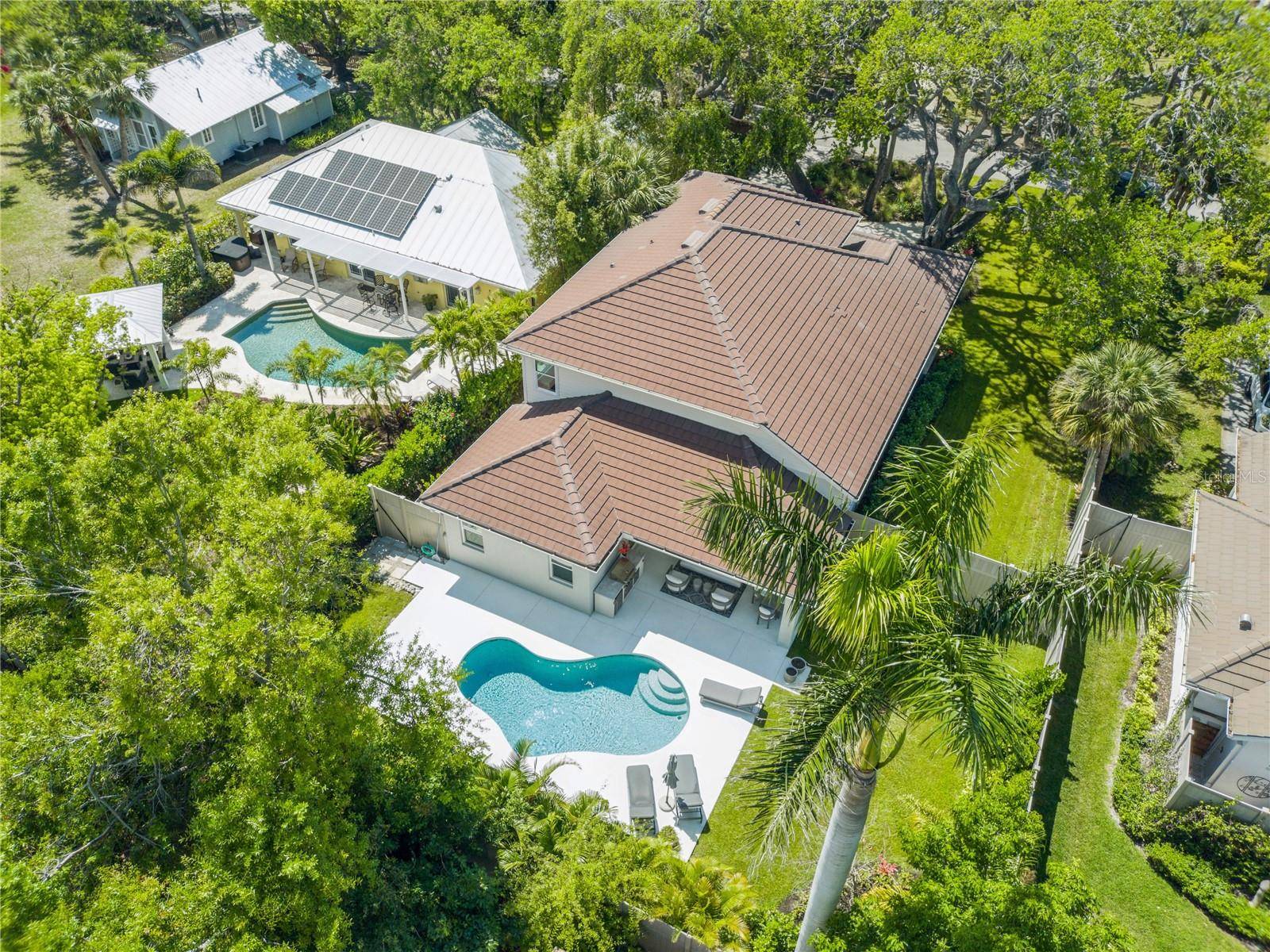 Sarasota, FL 34231,4013 RED ROCK LN