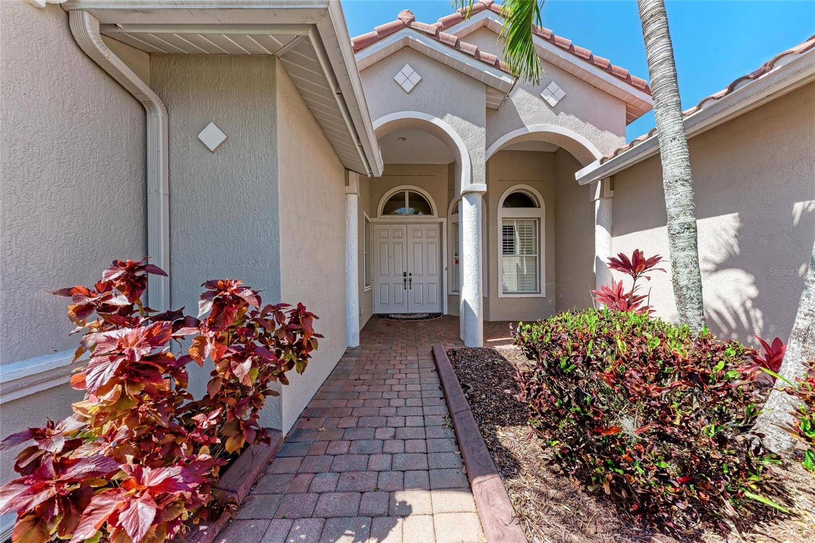 Sarasota, FL 34243,6324 41ST CT E