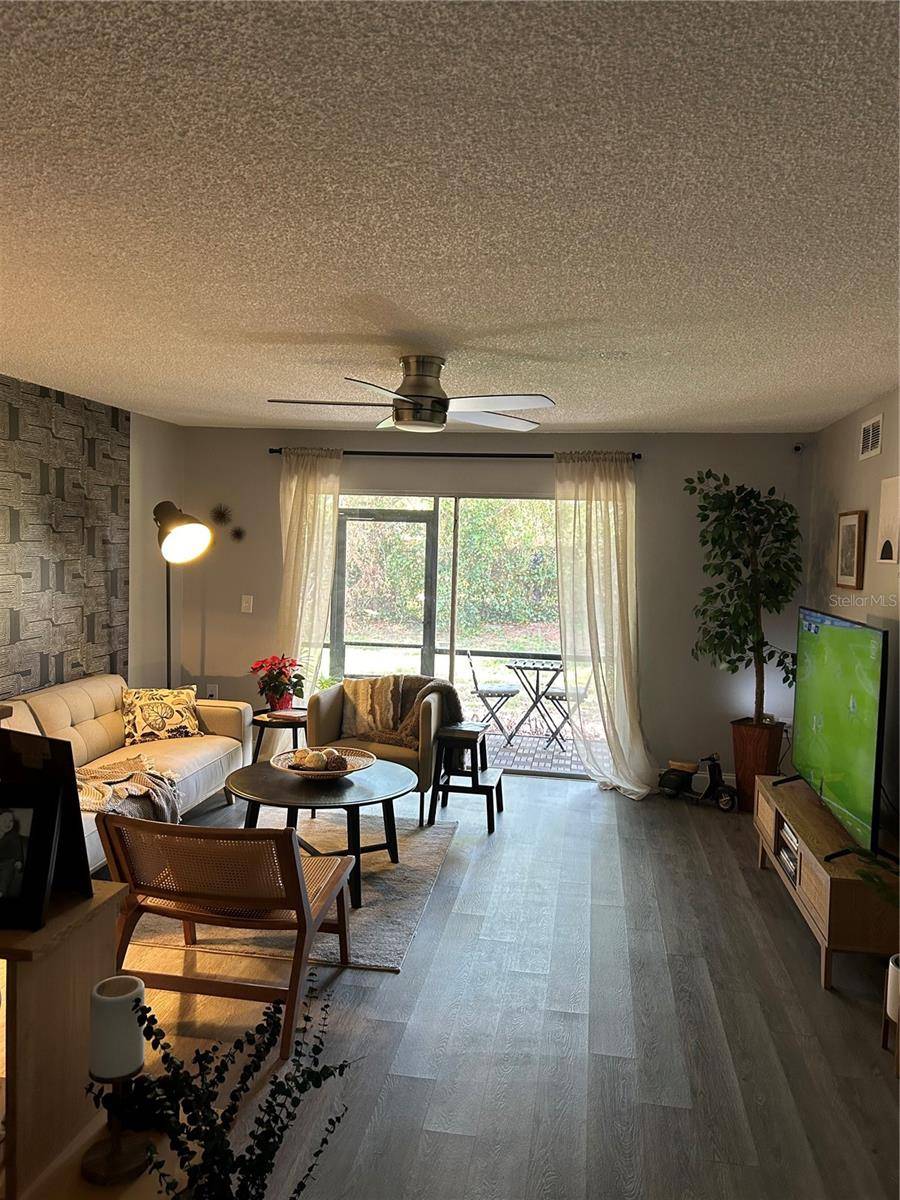 Sarasota, FL 34237,2601 PINE LAKE TER #B