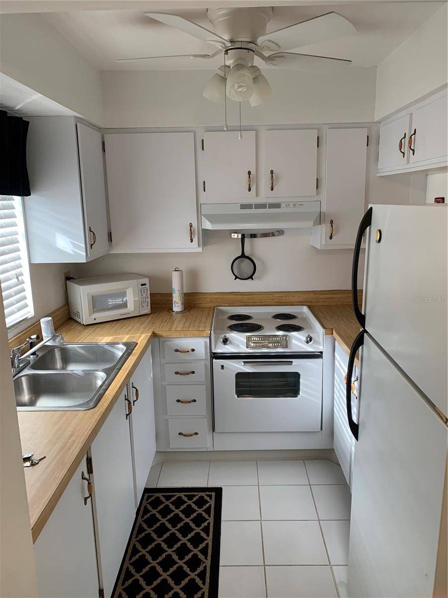 Bradenton, FL 34207,4502 3RD STREET CIR W #242