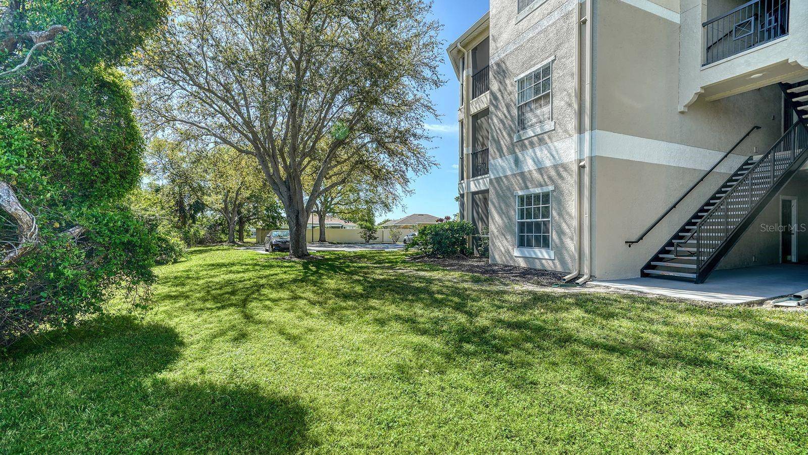 Sarasota, FL 34238,5180 NORTHRIDGE RD #107