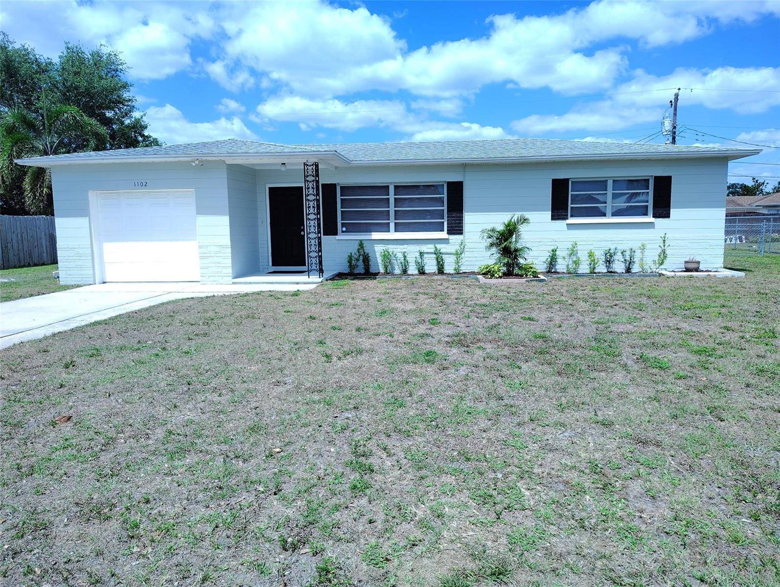 Bradenton, FL 34207,1102 TEMPLE AVE