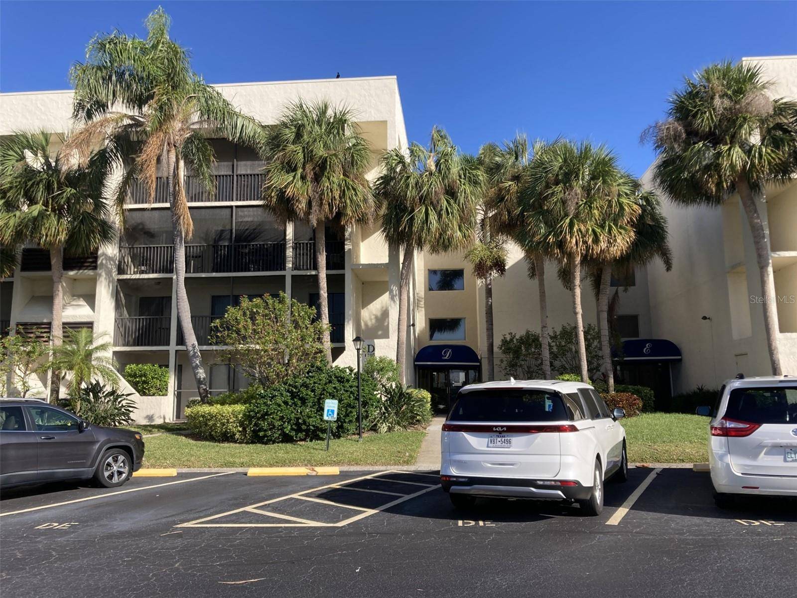 Bradenton, FL 34210,6116 43RD ST W #101D