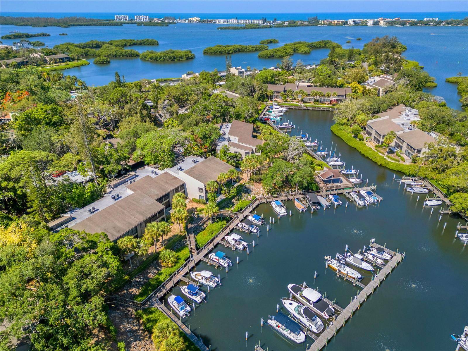 Sarasota, FL 34231,1621 BOATHOUSE CIR #125