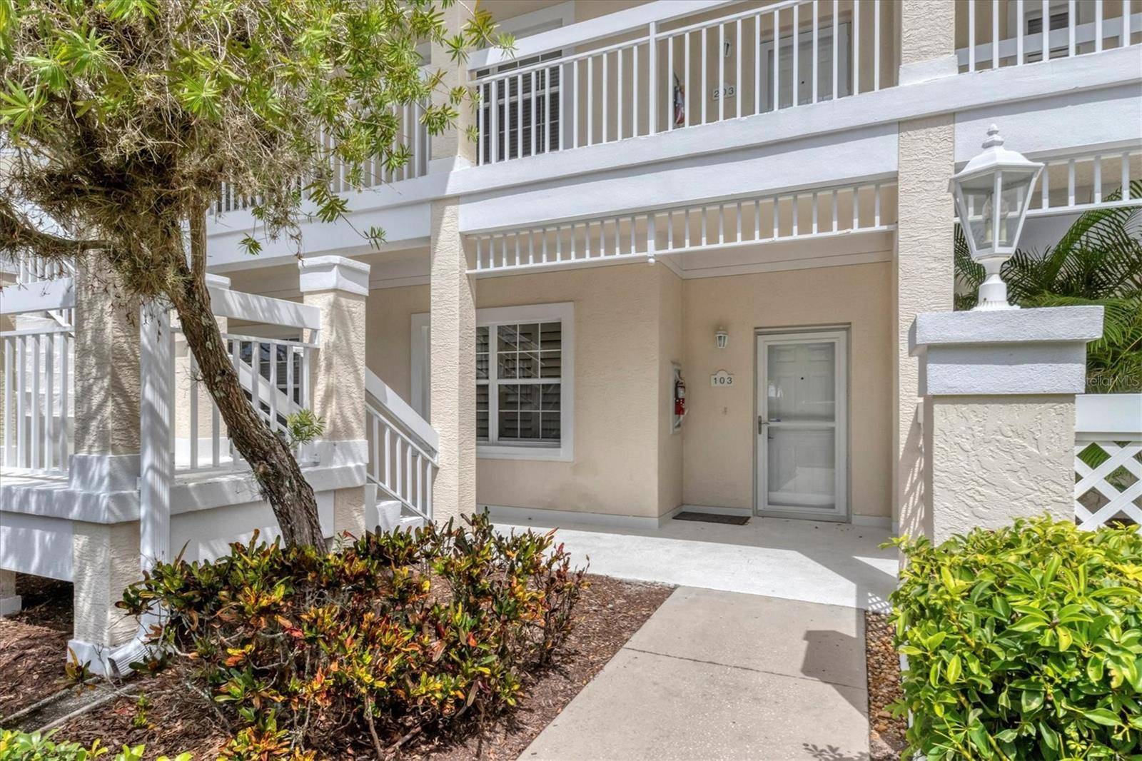 Bradenton, FL 34210,3803 54TH DR W #103
