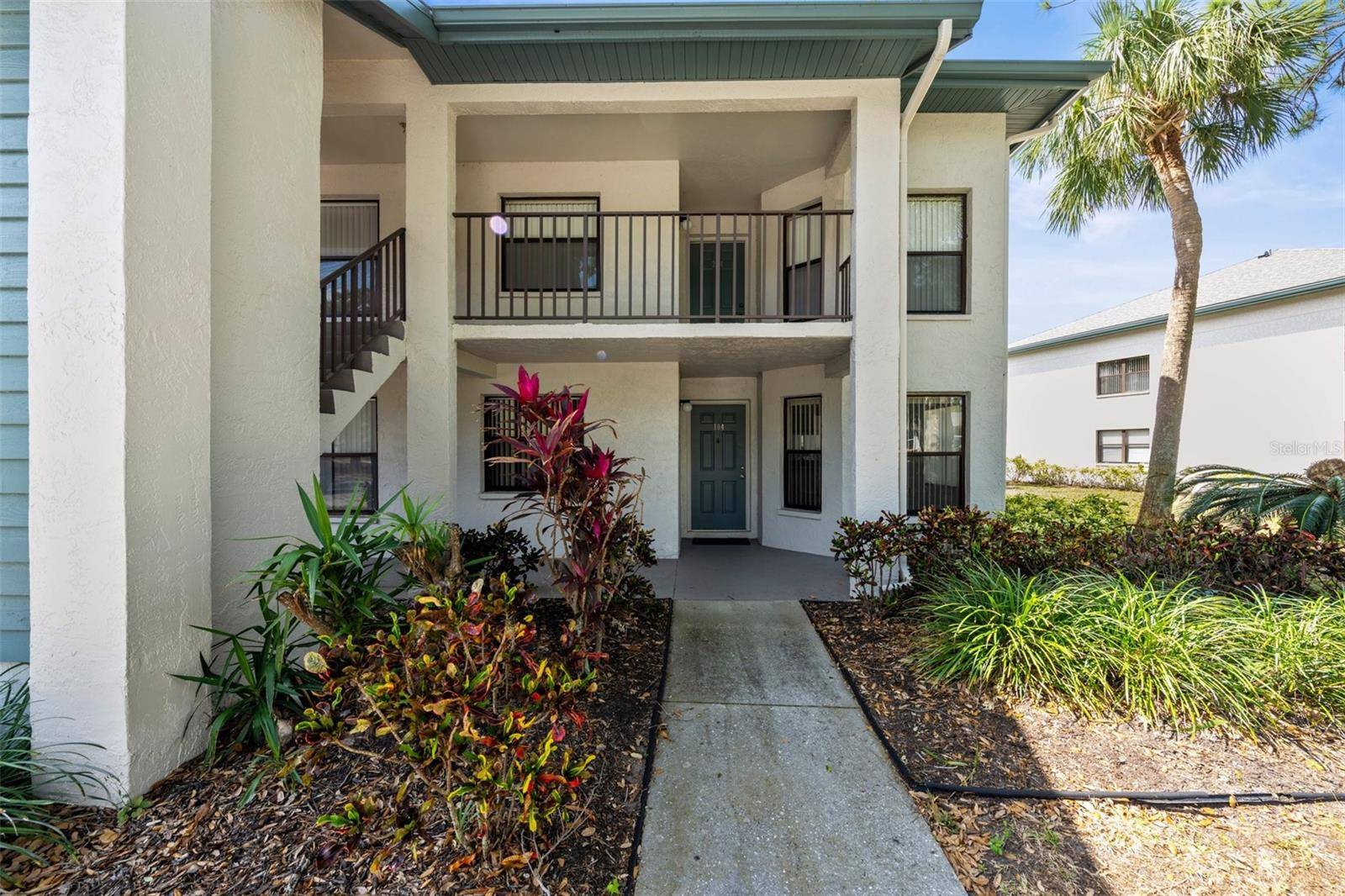 Bradenton, FL 34210,4325 46TH AVE W #104