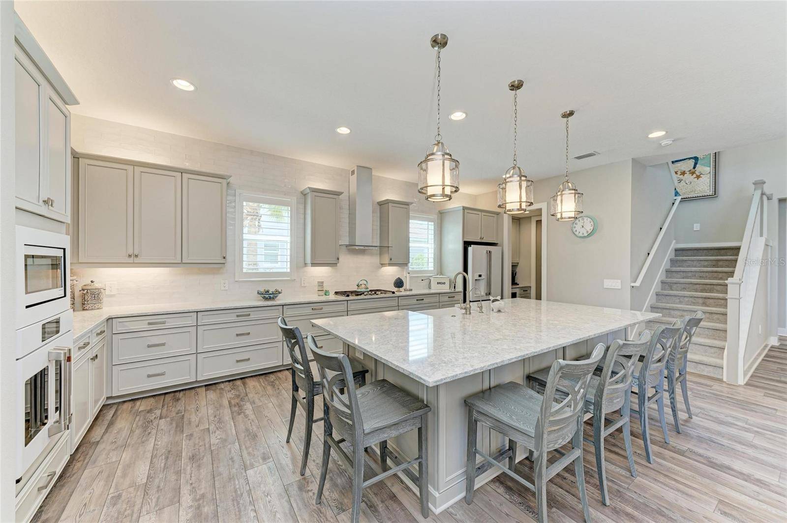 Sarasota, FL 34240,8059 WATERBEND TRL