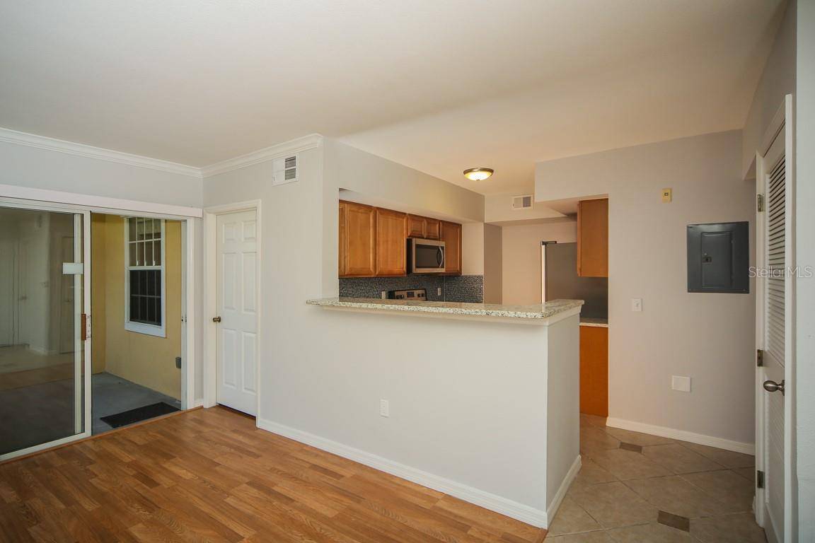 Sarasota, FL 34237,3015 CHIANTI CT #104