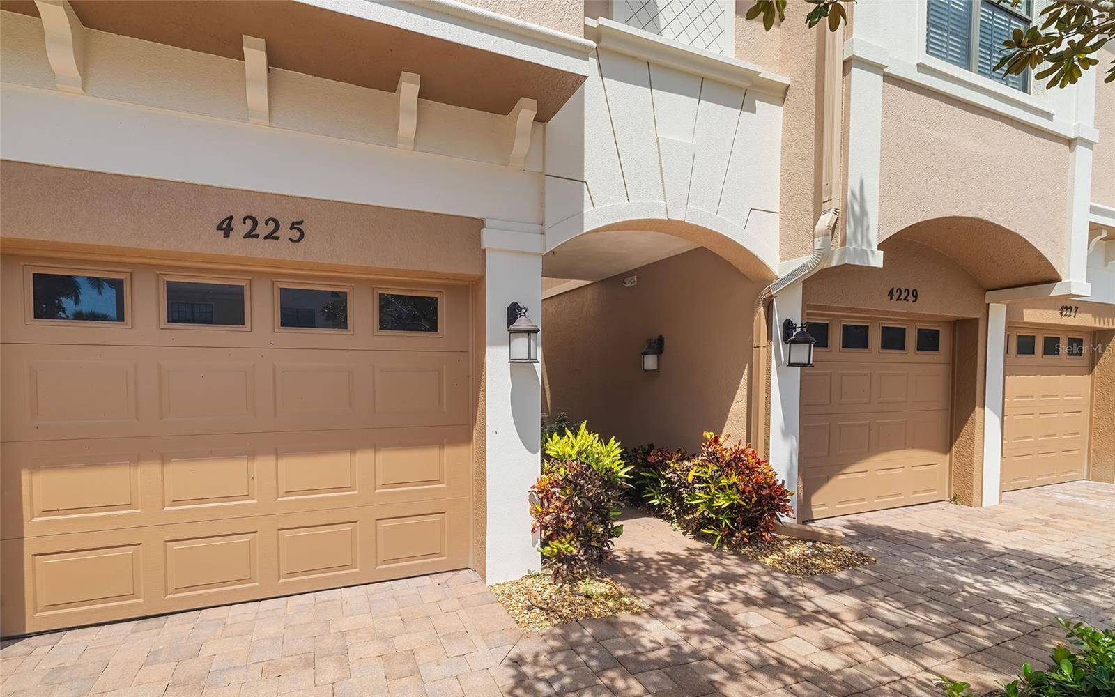 Bradenton, FL 34209,4225 OVERTURE CIR