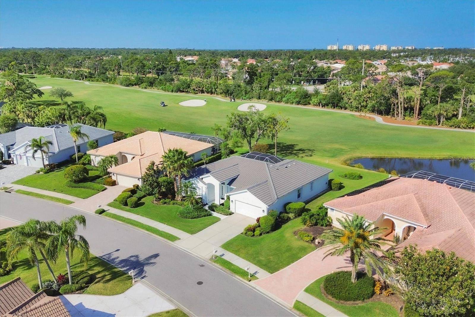 Sarasota, FL 34238,8718 GREY OAKS AVE
