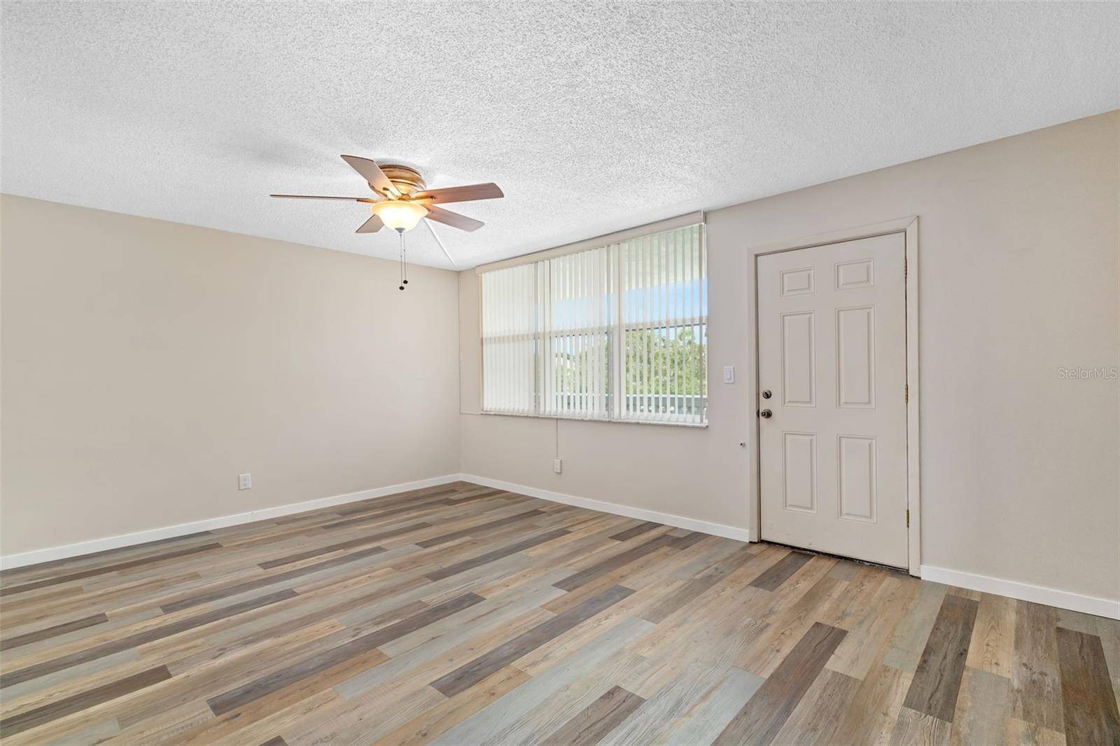 St Petersburg, FL 33703,4885 1ST ST NE #308