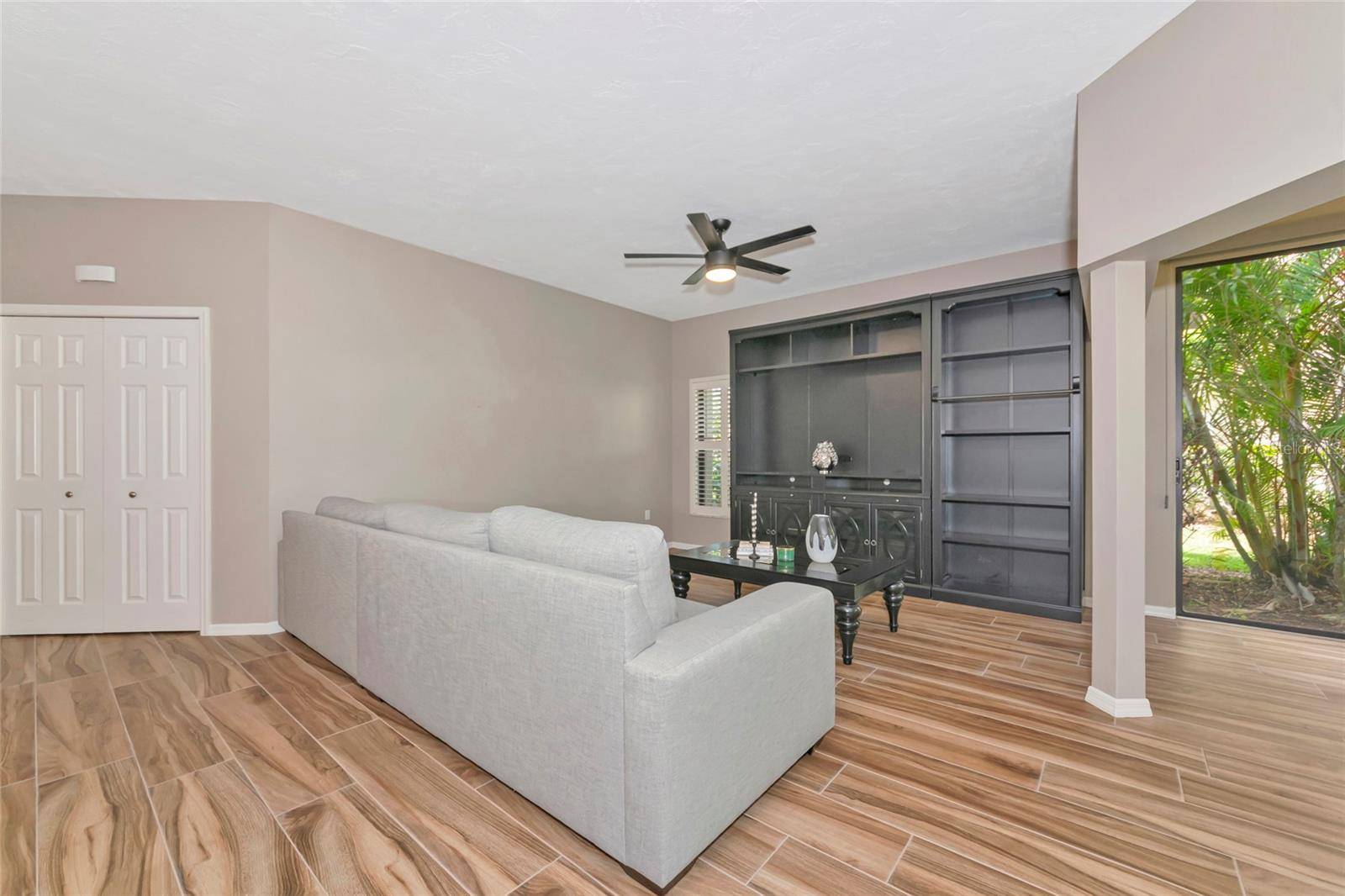 Sarasota, FL 34231,1712 STARLING DR #101
