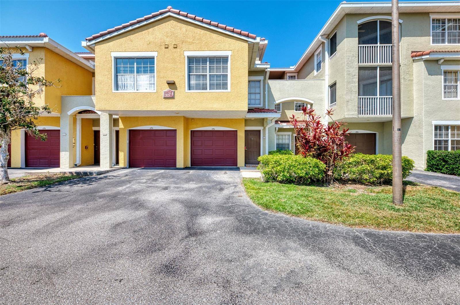 Sarasota, FL 34235,5601 BENTGRASS DR #10-105