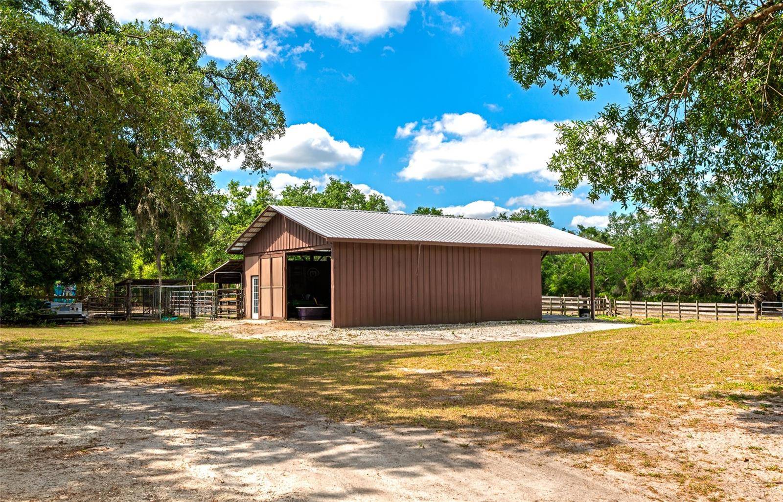 Myakka City, FL 34251,4876 253RD ST E