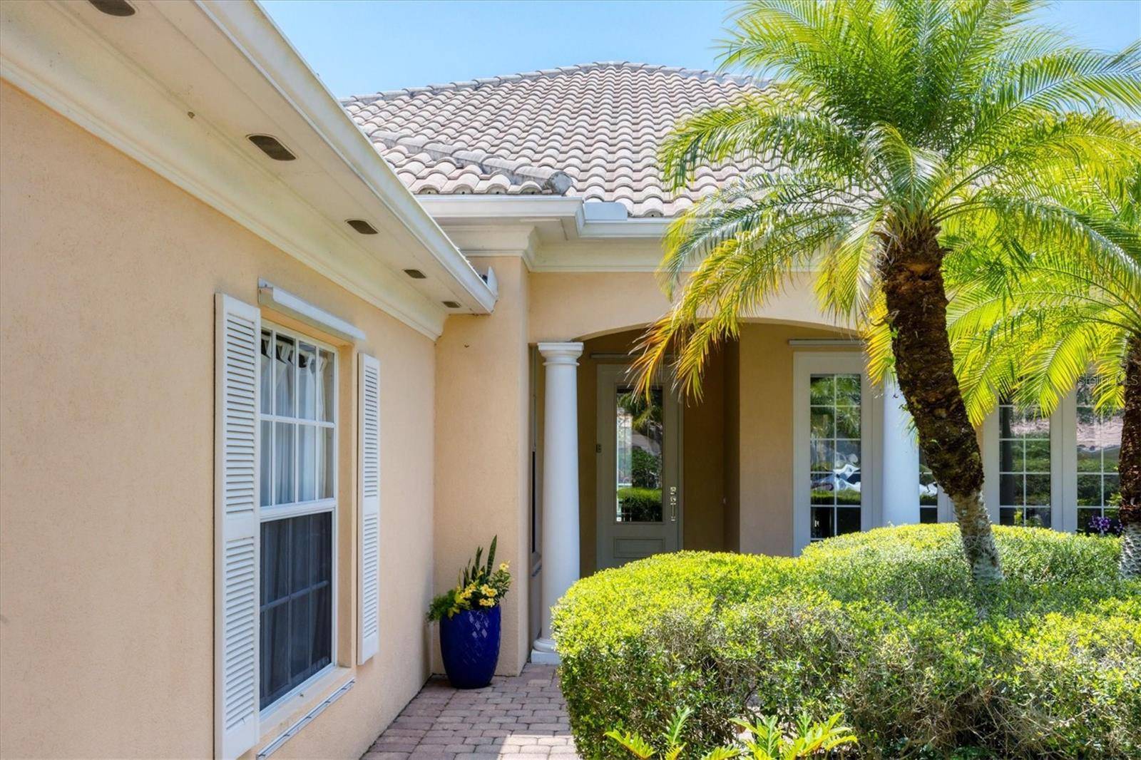Sarasota, FL 34238,5881 GIRONA PL