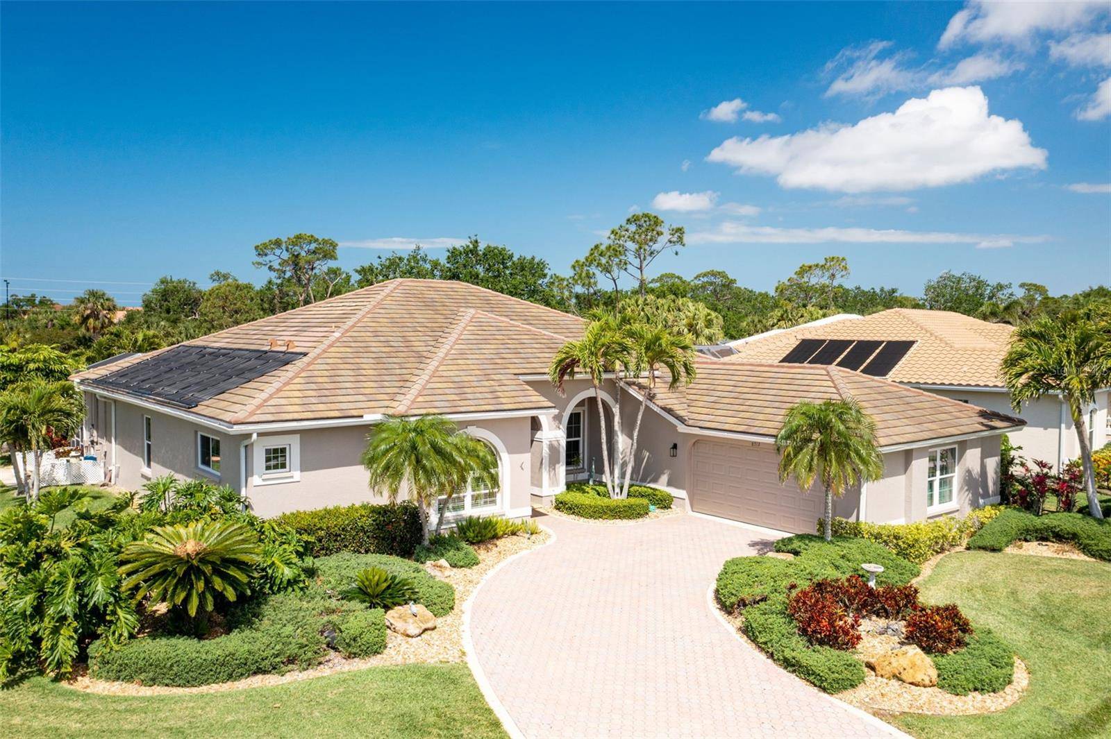 Sarasota, FL 34238,8712 GREY OAKS AVE