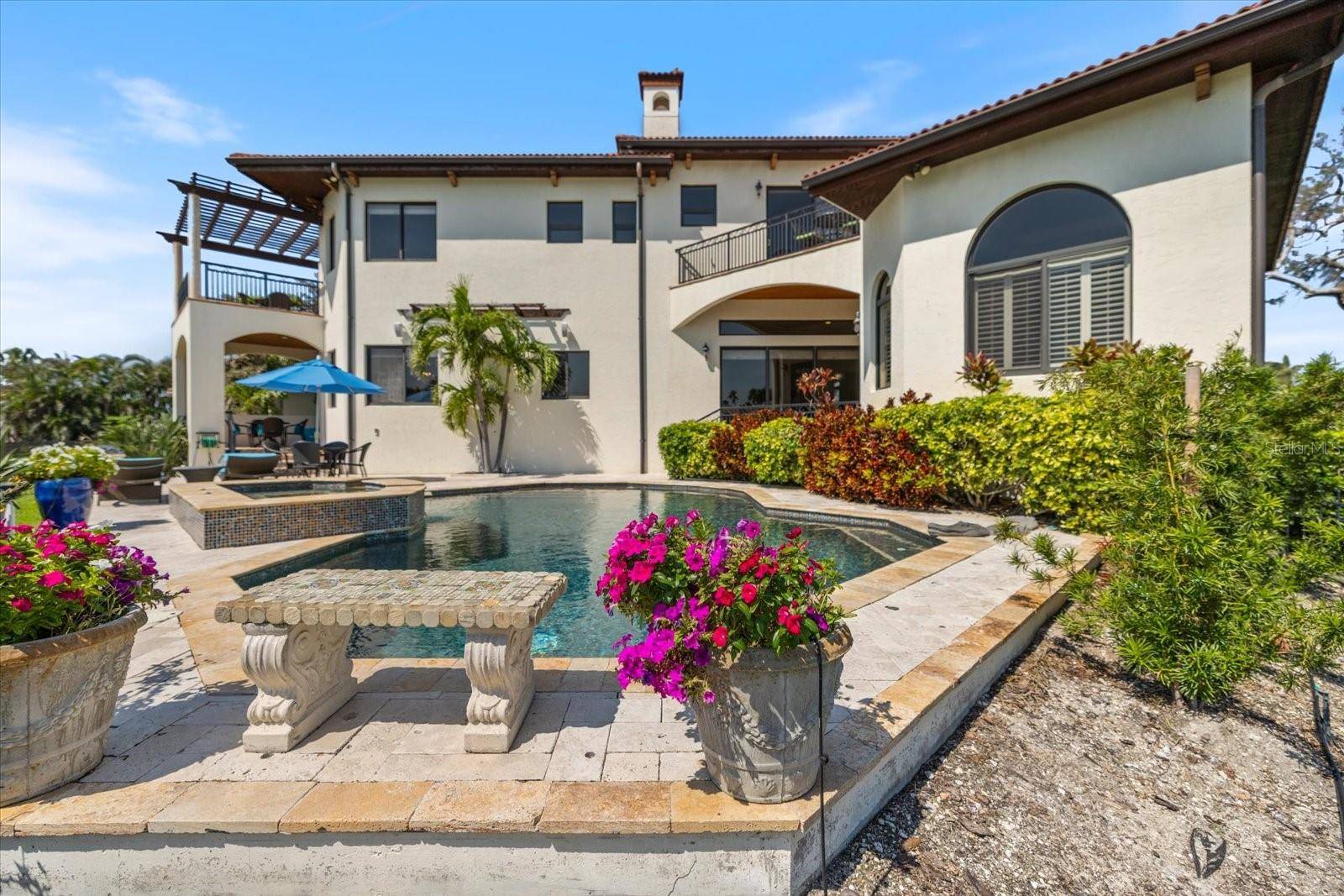 Longboat Key, FL 34228,524 SCHOONER LN